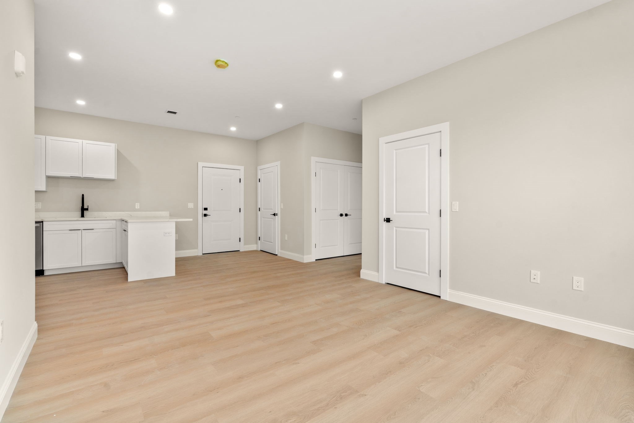 7 Cross St Unit 202, Wilmington, MA 01887 - Image 4