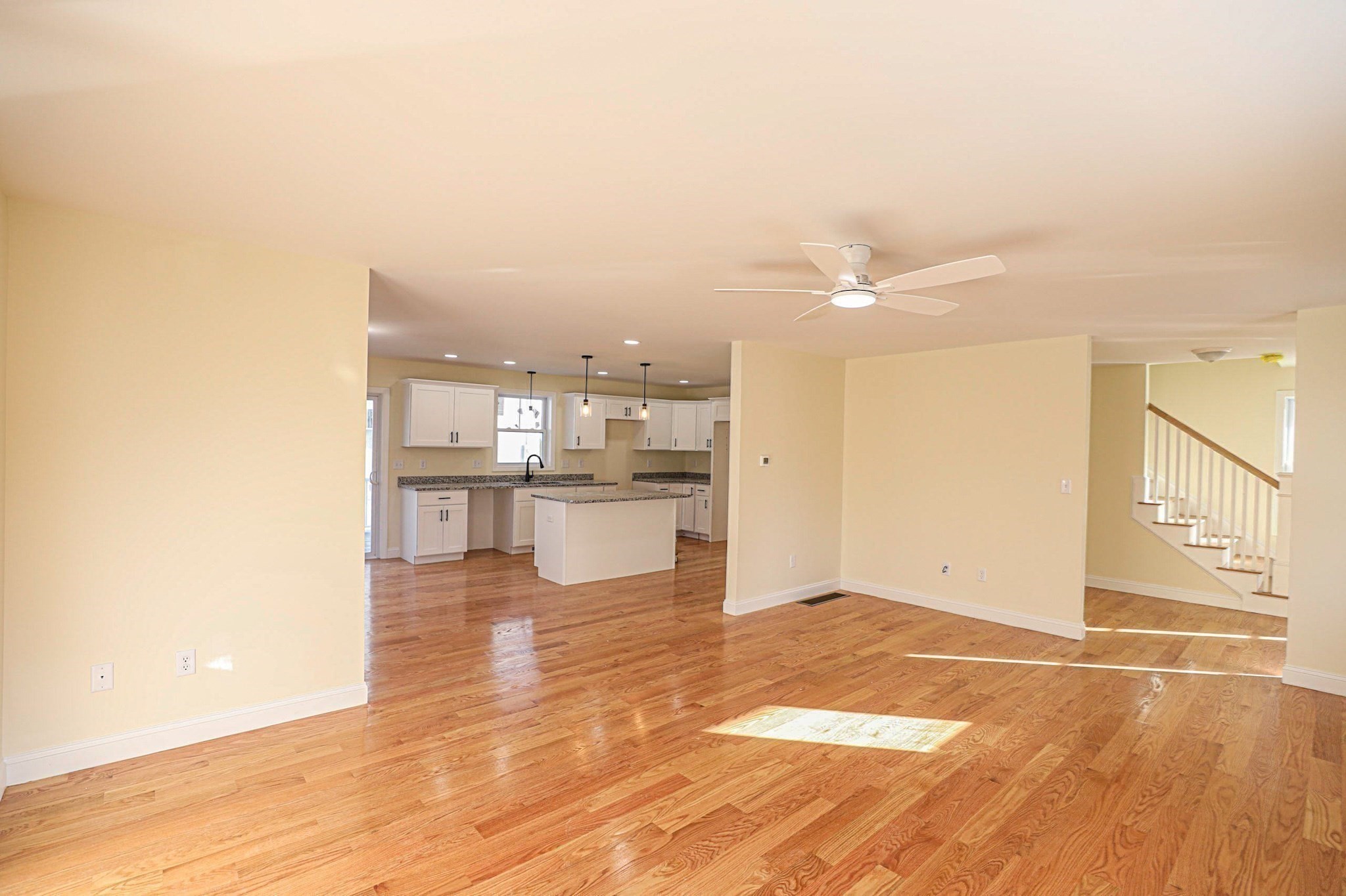 241 Humphrey Street, Lowell, MA 01850 - Image 11