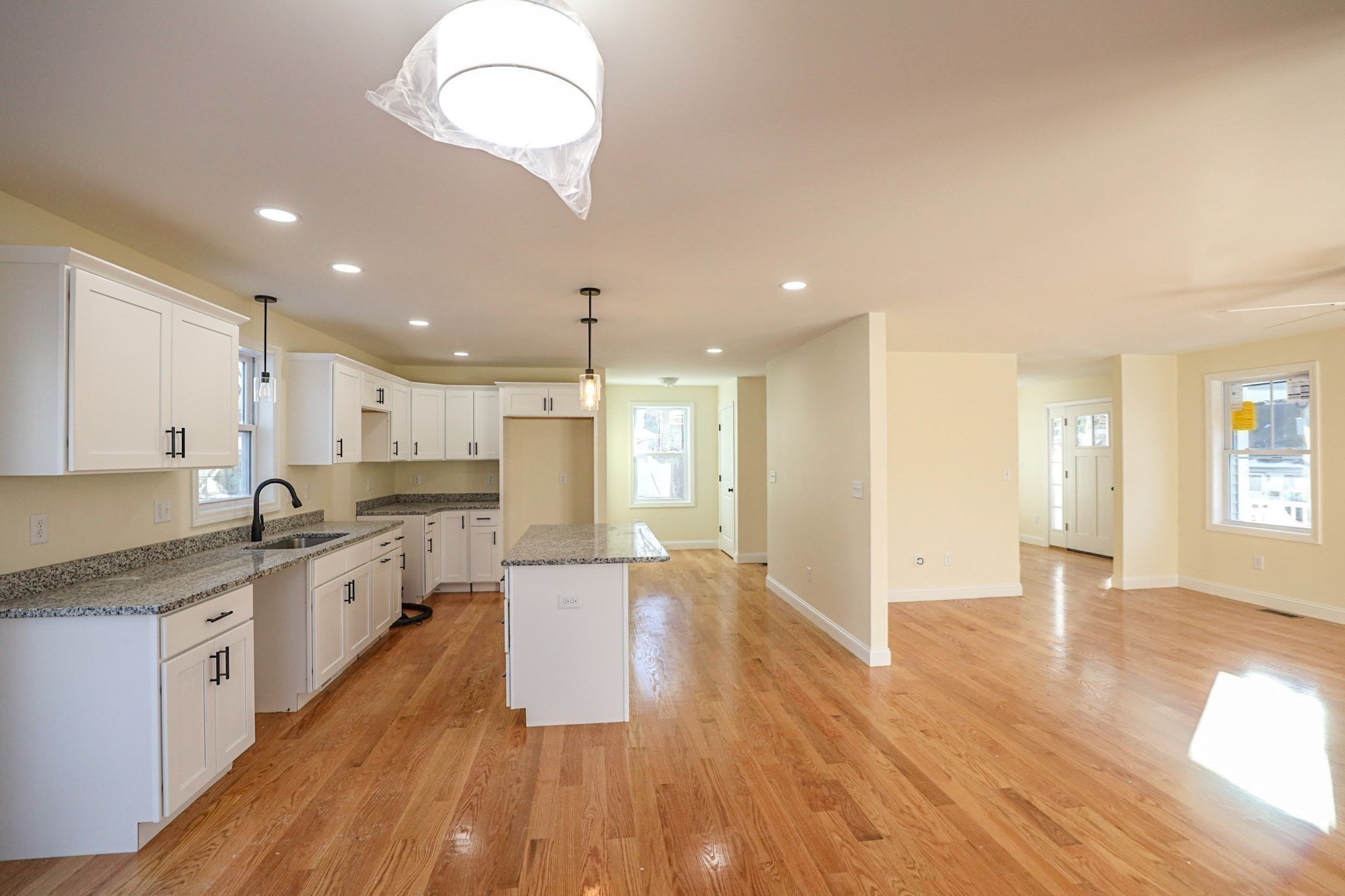 241 Humphrey Street, Lowell, MA 01850 - Image 7