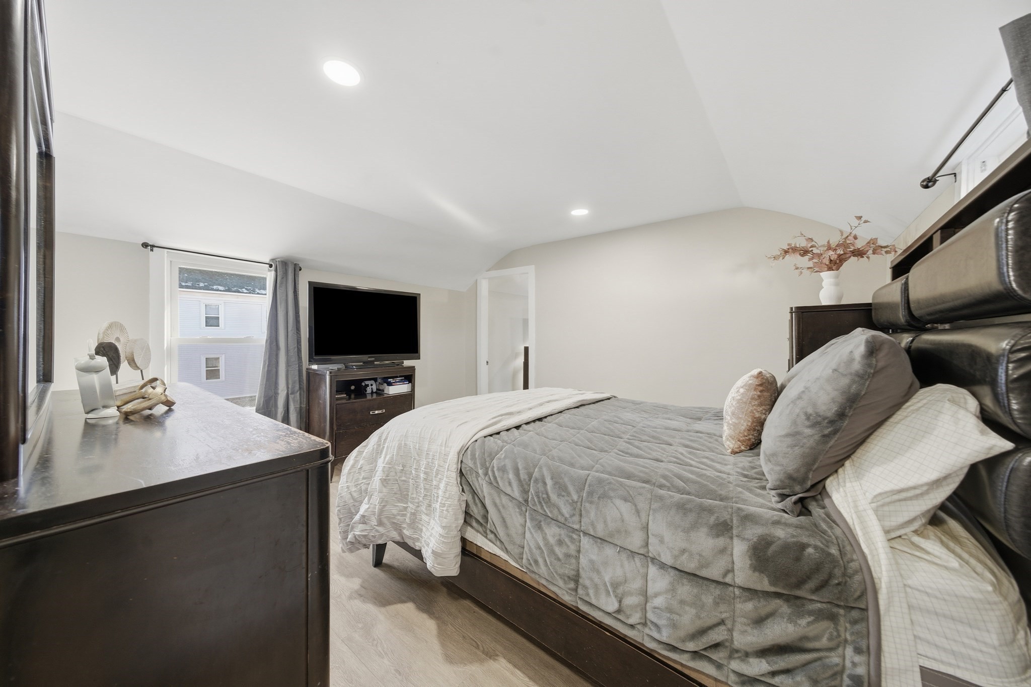 46 Pelham Street, Methuen, MA 01844 - Image 16