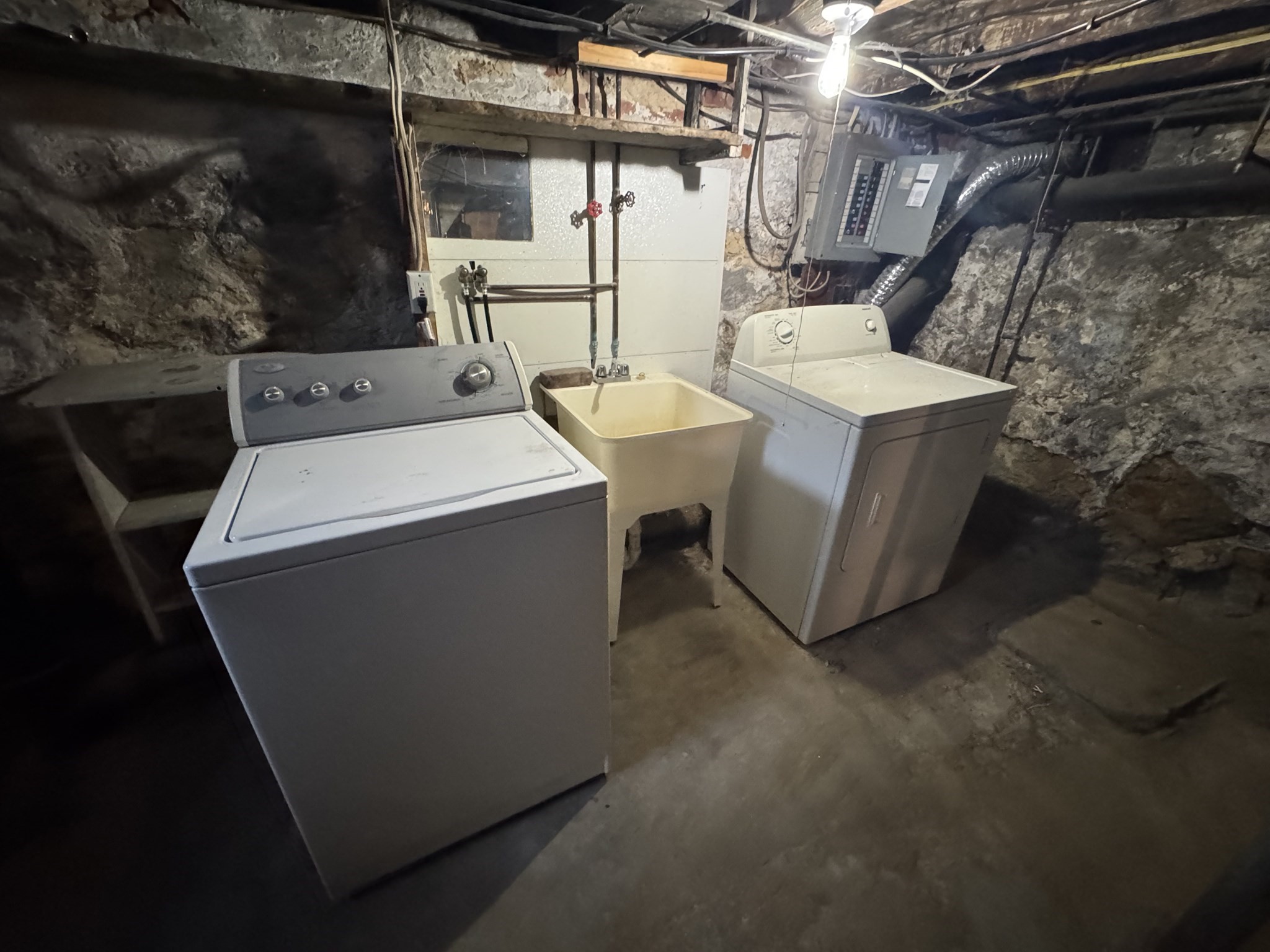 448 Pleasant St, Gardner, MA 01440 - Image 7