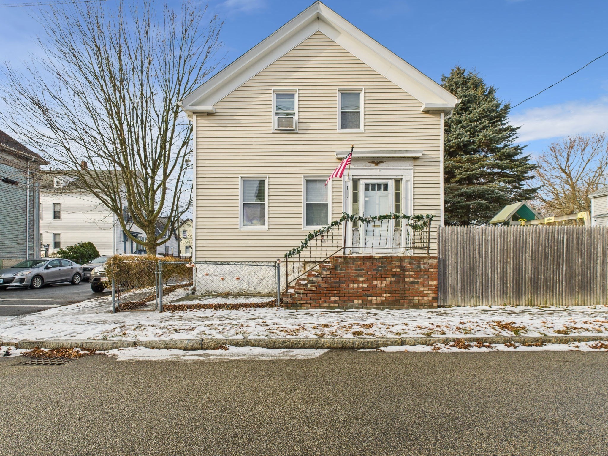 187 Cedar St, New Bedford, MA 02740 - Image 1