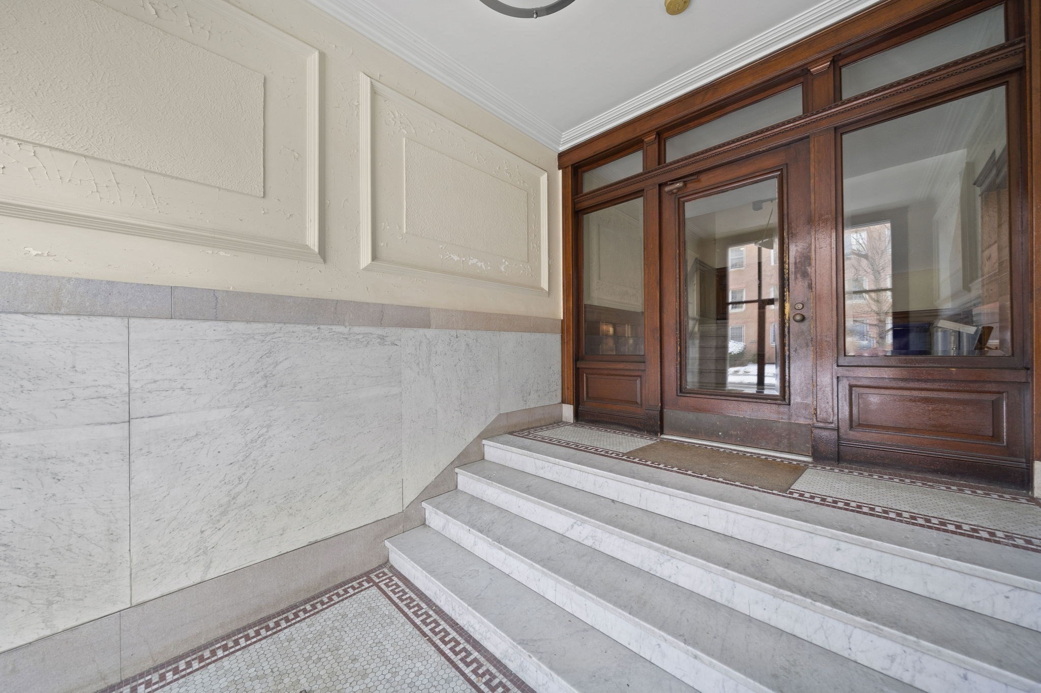 221 Saint Paul St, Brookline, MA 02446