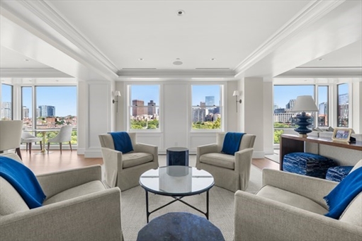2 Commonwealth Avenue, Apt 11BCD