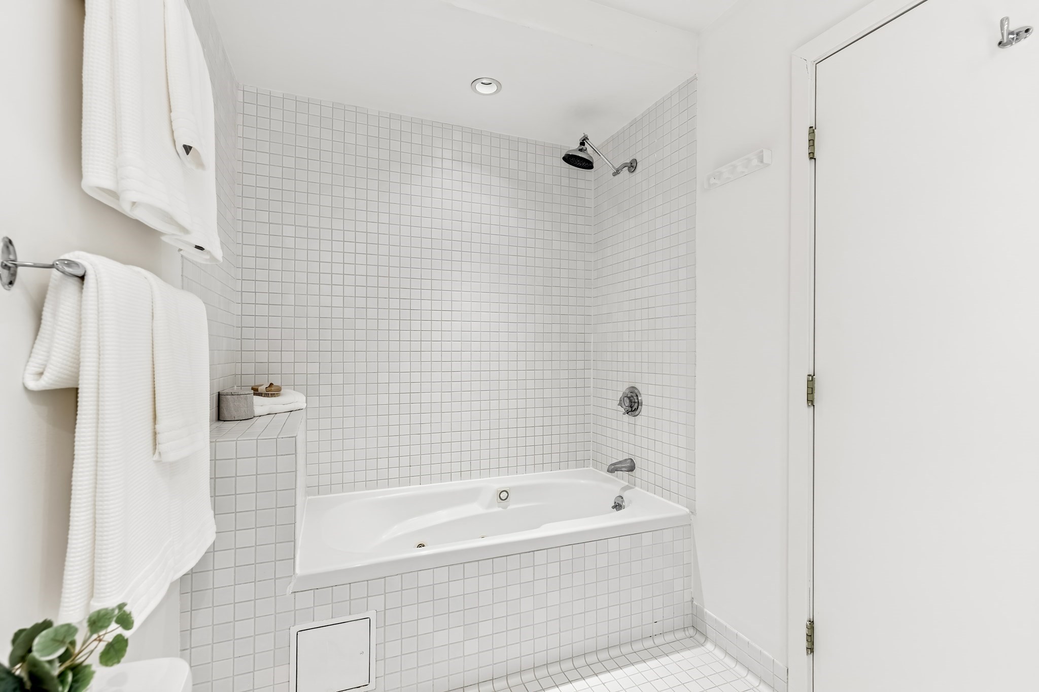 139 E Berkeley Unit 402R, South End, Boston, MA 02118 - Image 12