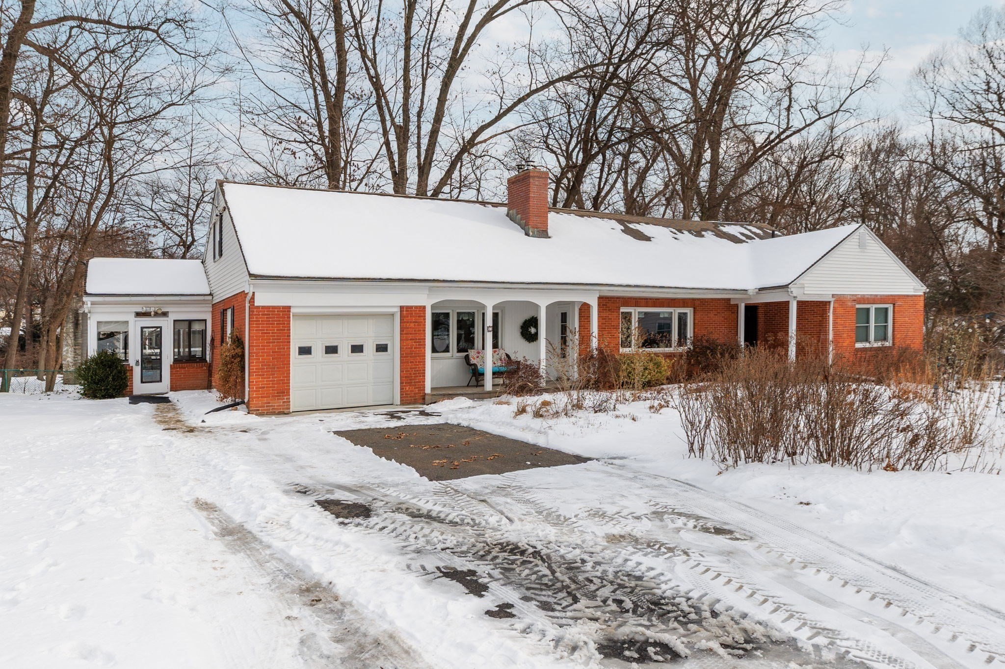 51 Candice Cir, Springfield, MA 01107 - Image 1