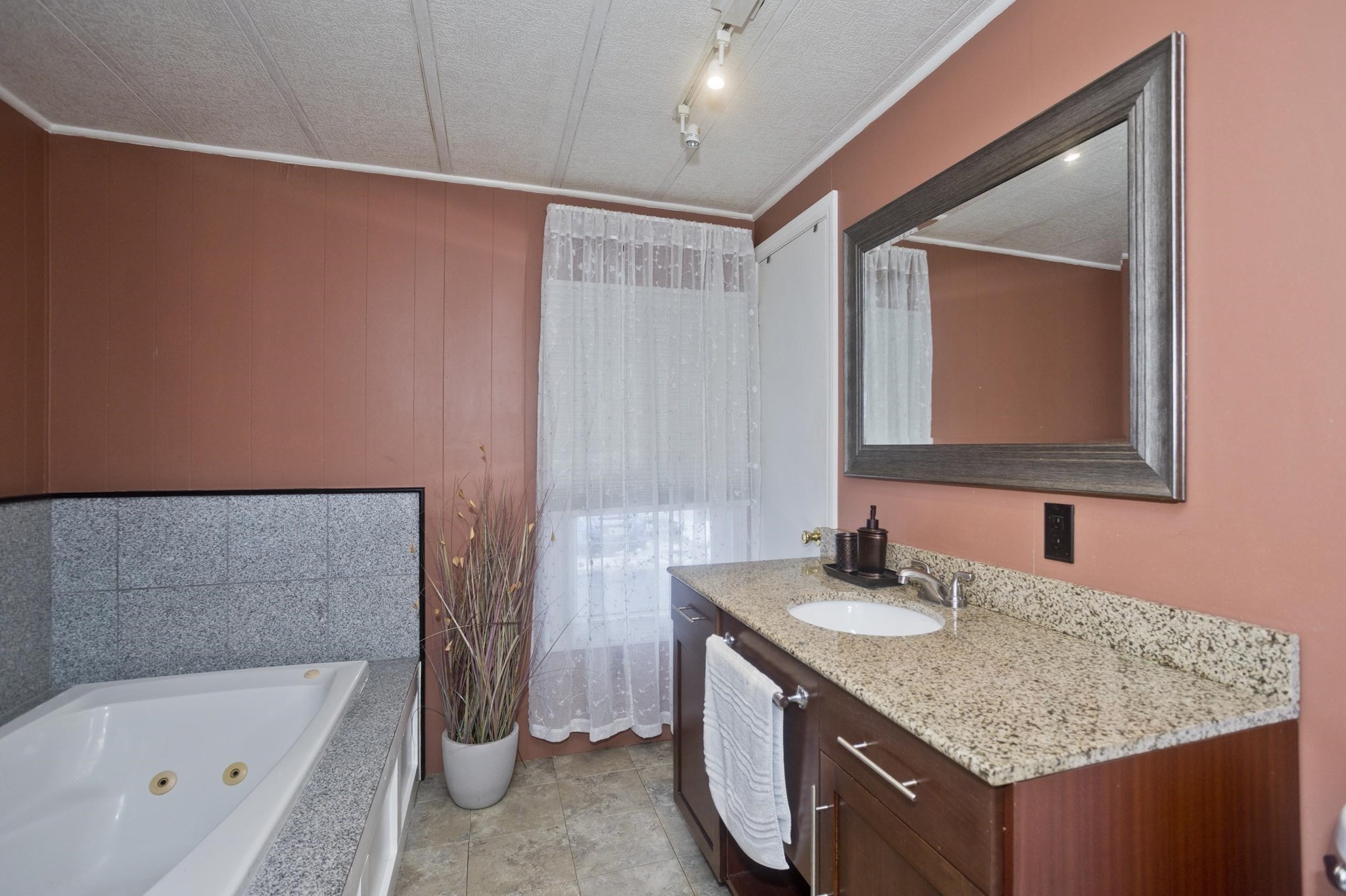 93 Grochmal Avenue Unit 12, Springfield, MA 01151 - Image 16