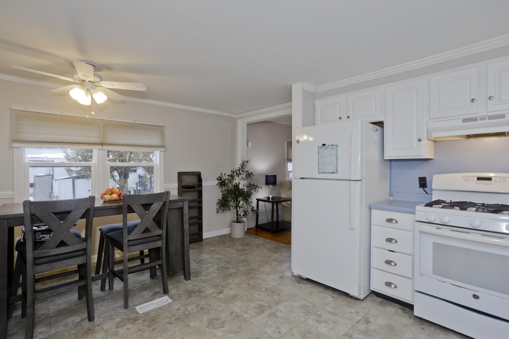 93 Grochmal Avenue Unit 12, Springfield, MA 01151 - Image 9