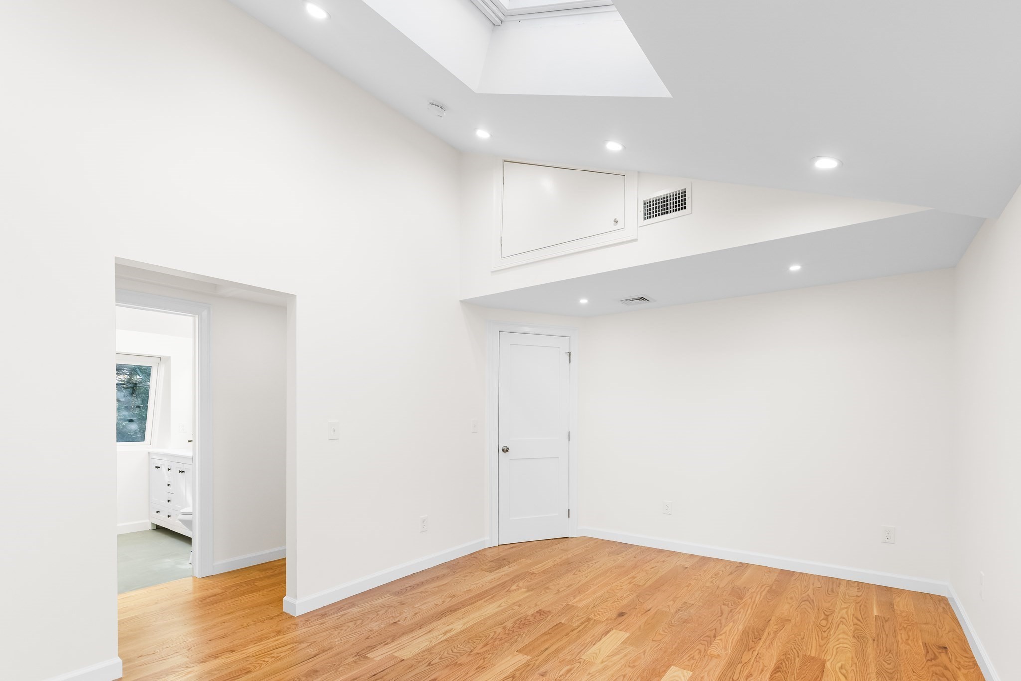 232 Lake Dr, Hamilton, MA 01982 - Image 19