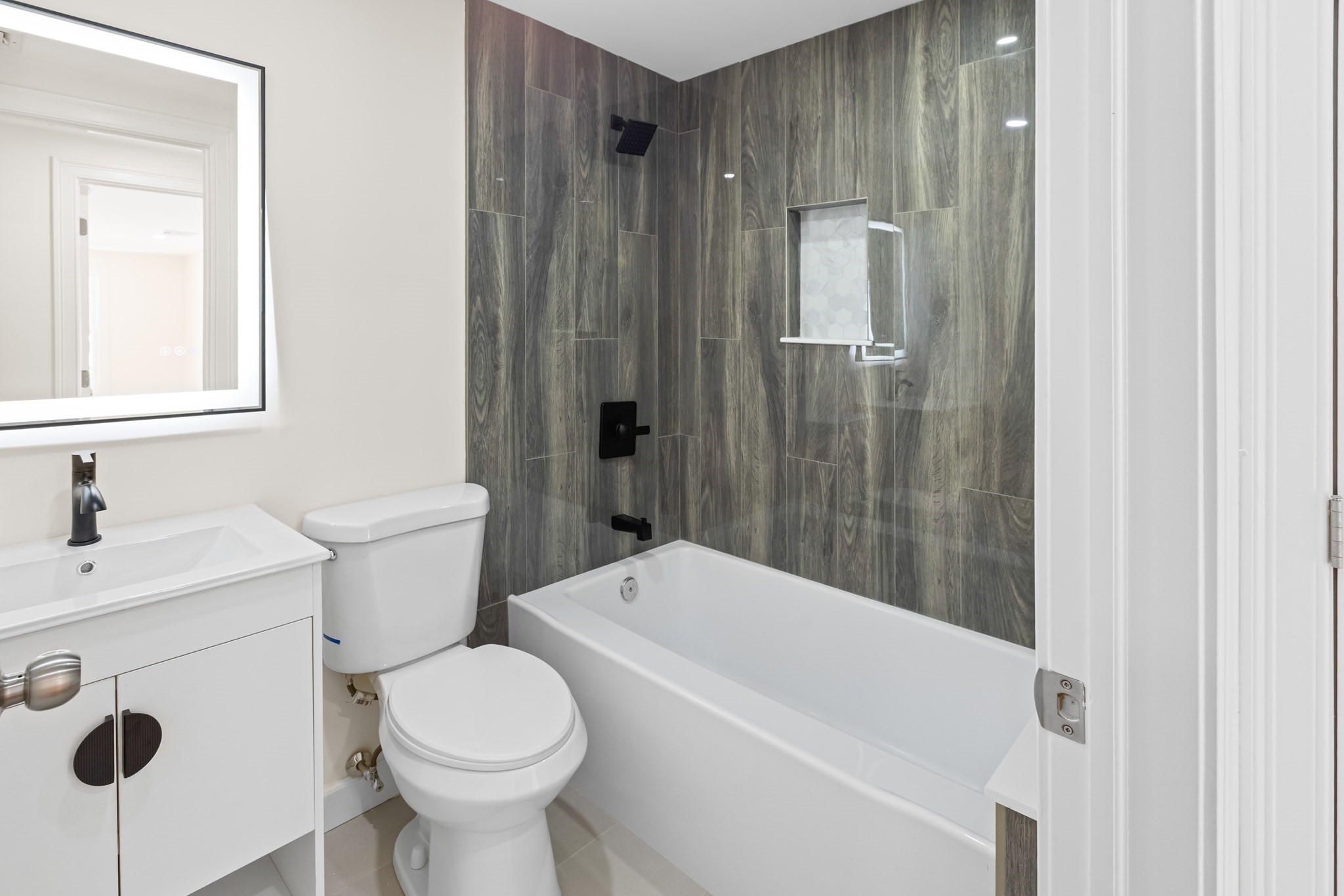 232 Lake Dr, Hamilton, MA 01982 - Image 23