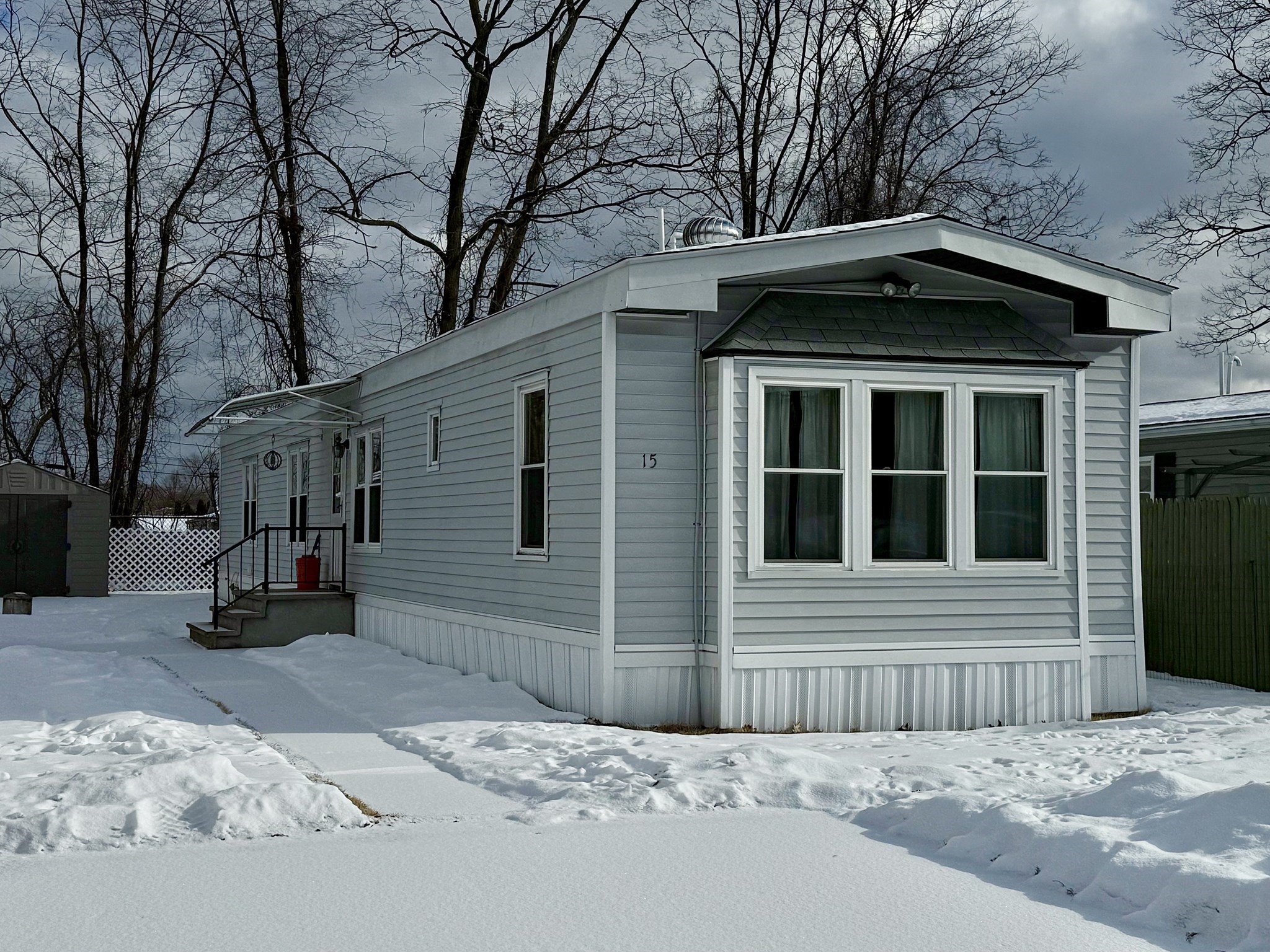 15 Nelligan Dr, Chicopee, MA 01020 - Image 1