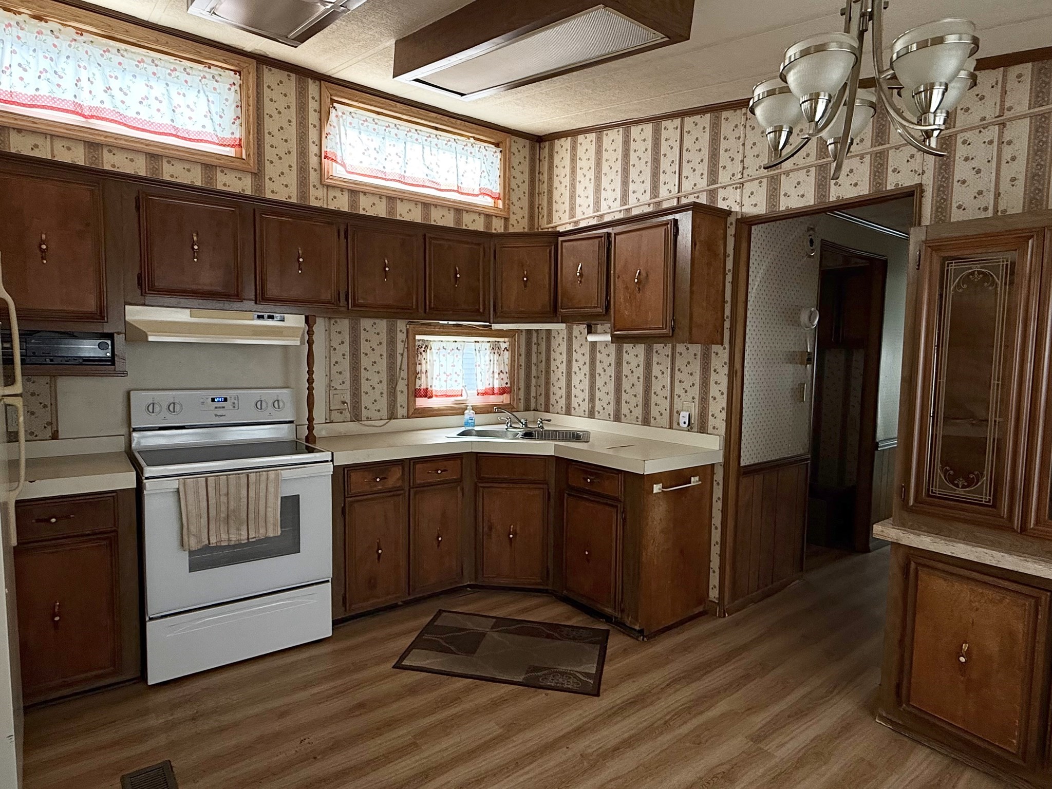 15 Nelligan Dr, Chicopee, MA 01020 - Image 4