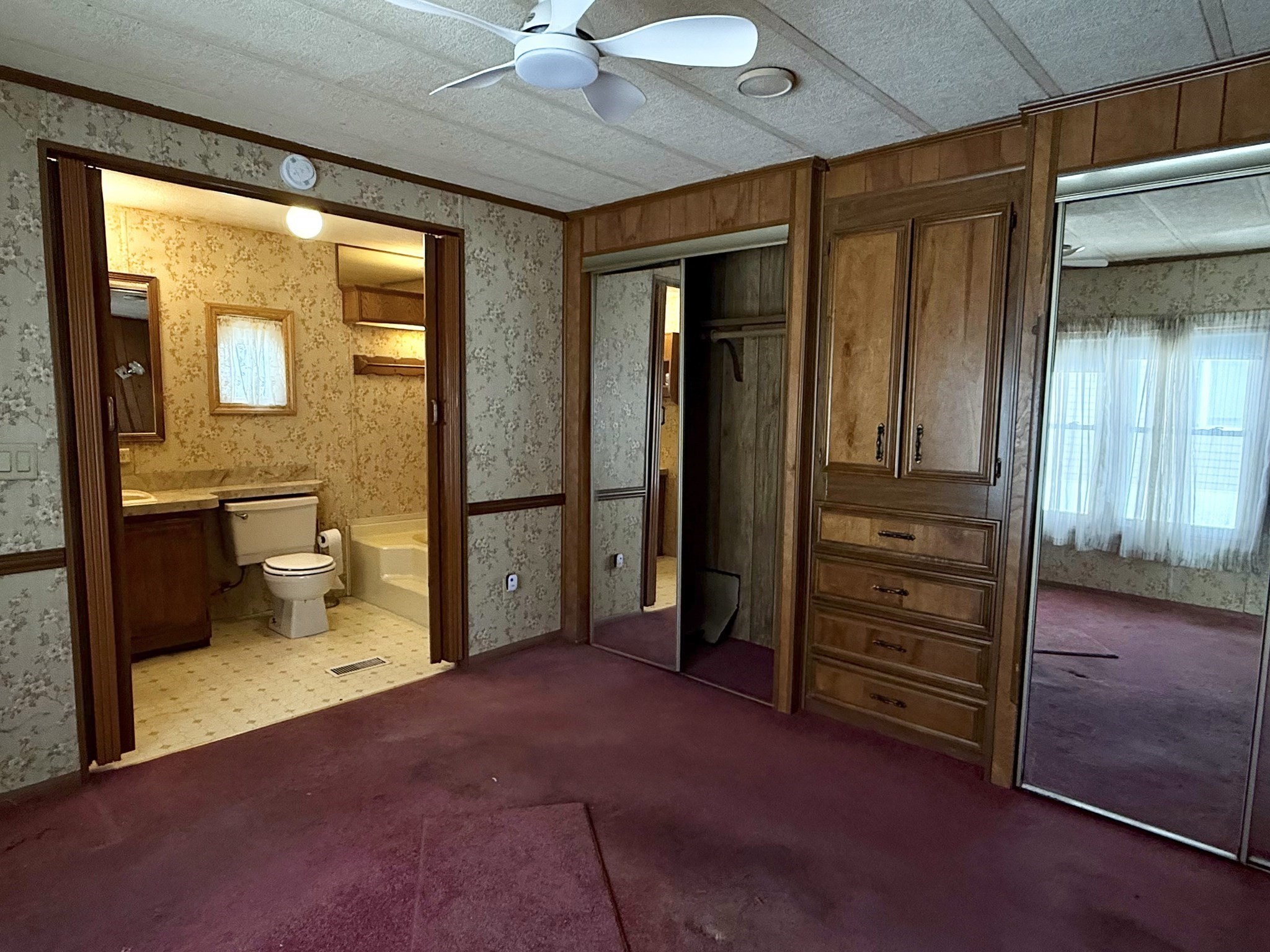 15 Nelligan Dr, Chicopee, MA 01020 - Image 9