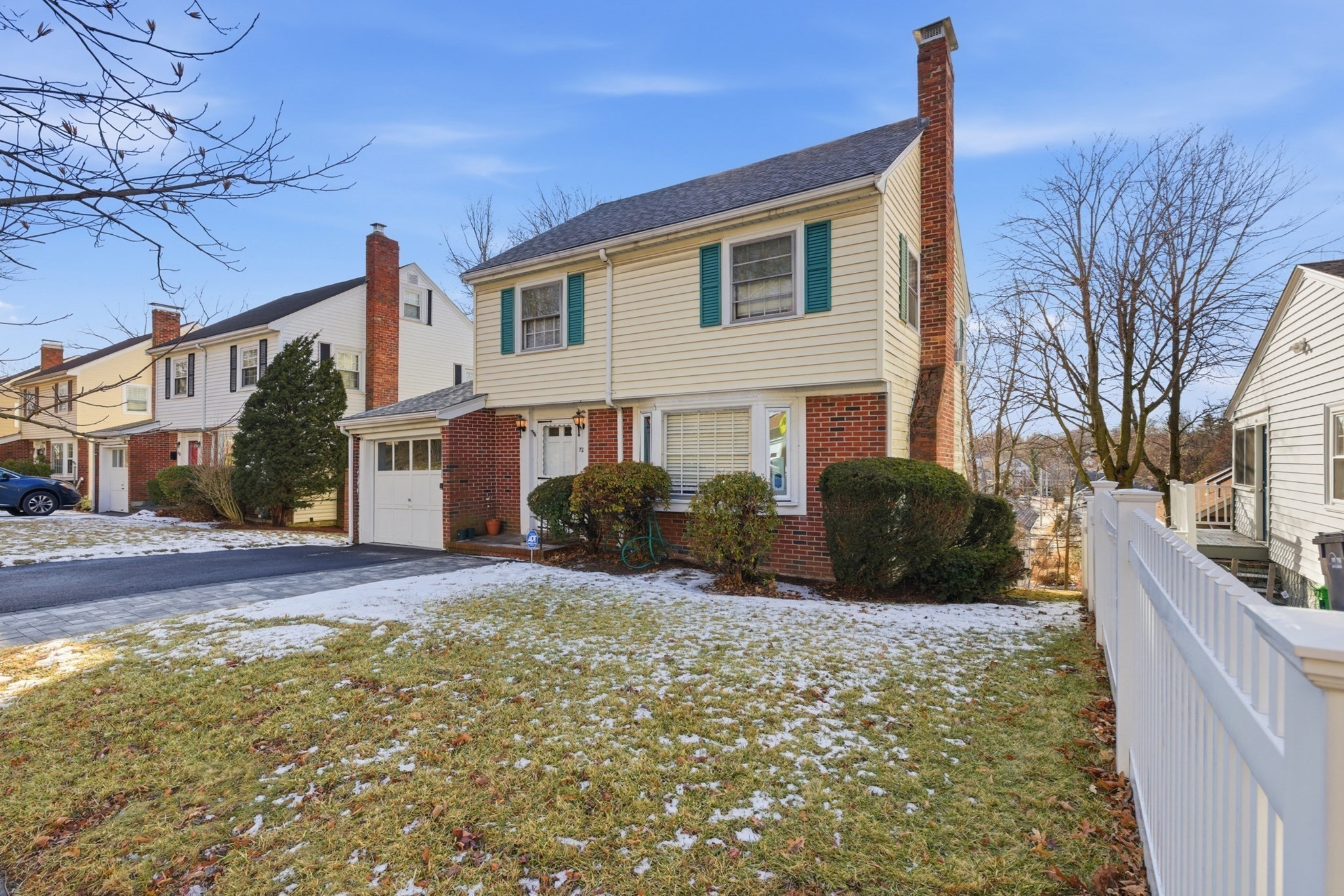 72 Redlands Rd, West Roxbury, Boston, MA 02132 - Image 2