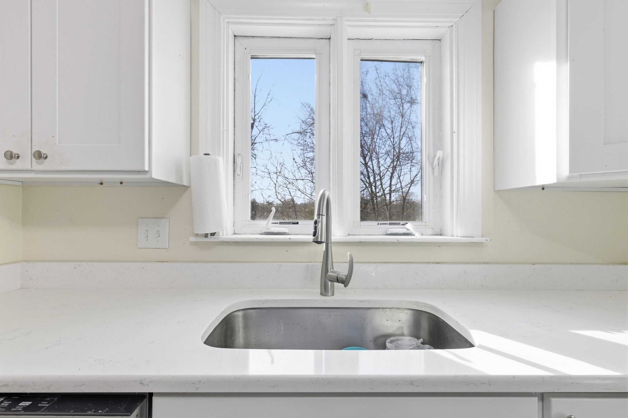 72 Redlands Rd, West Roxbury, Boston, MA 02132 - Image 4