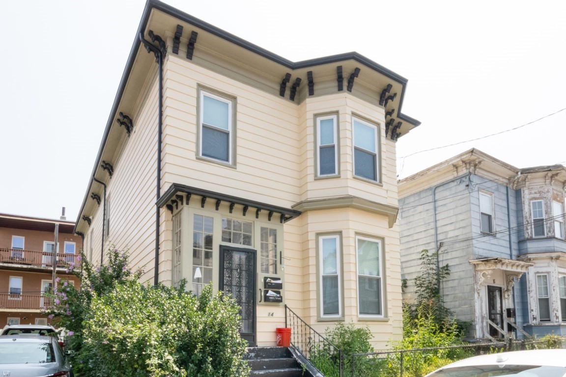 14 Grant St, Dorchester, Boston, MA 02125