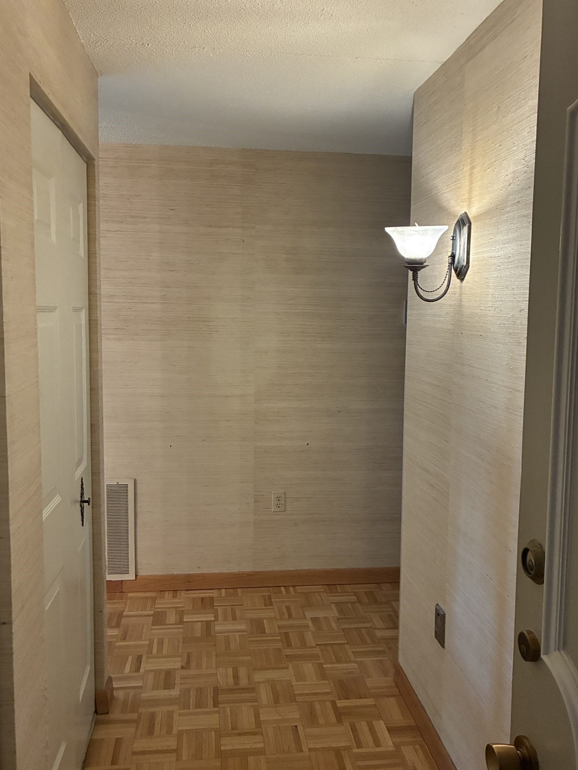 146 Marble St. Unit 408, Stoneham, MA 02180