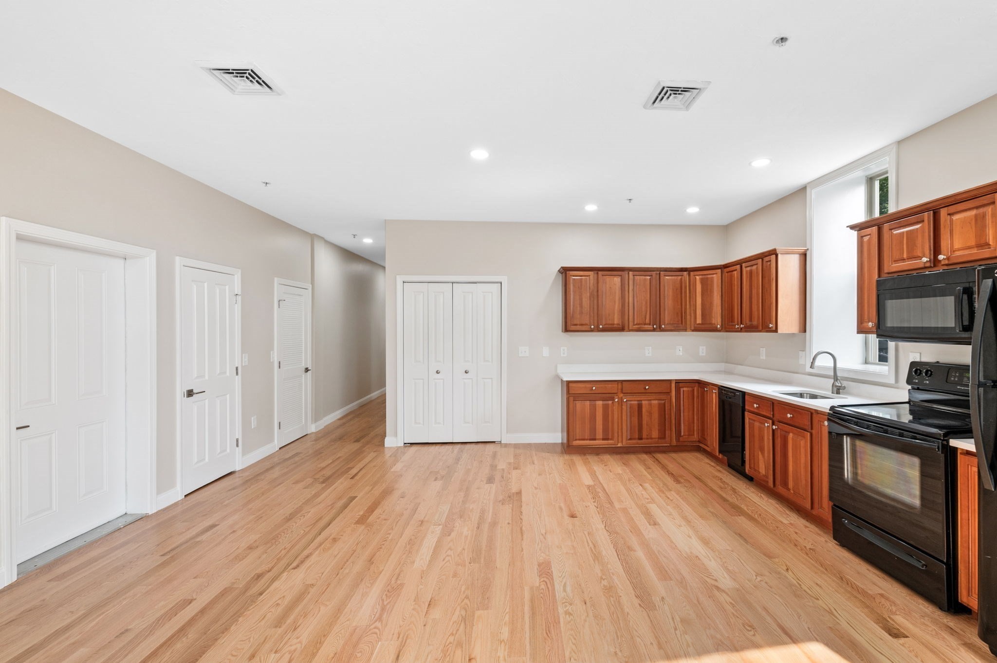 72 River Street Unit 3, Haverhill, MA 01832 - Image 2