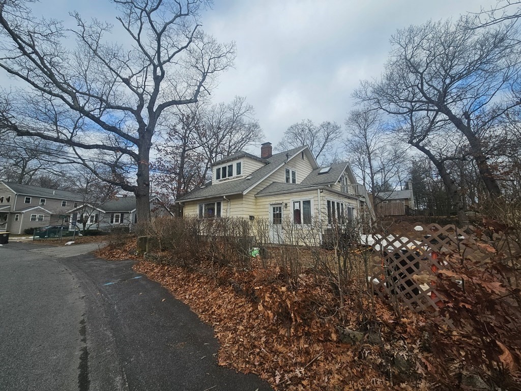 126 Lakehurst Ave, Weymouth, MA 02189 - Image 2