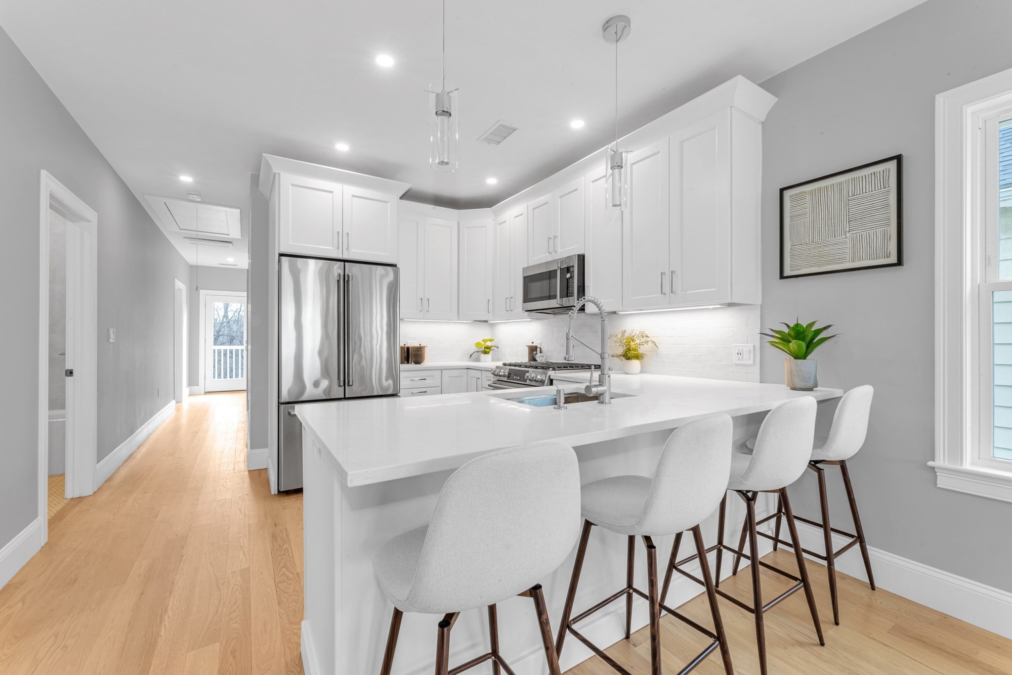 105 Neponset Ave Unit 105, Roslindale, Boston, MA 02131