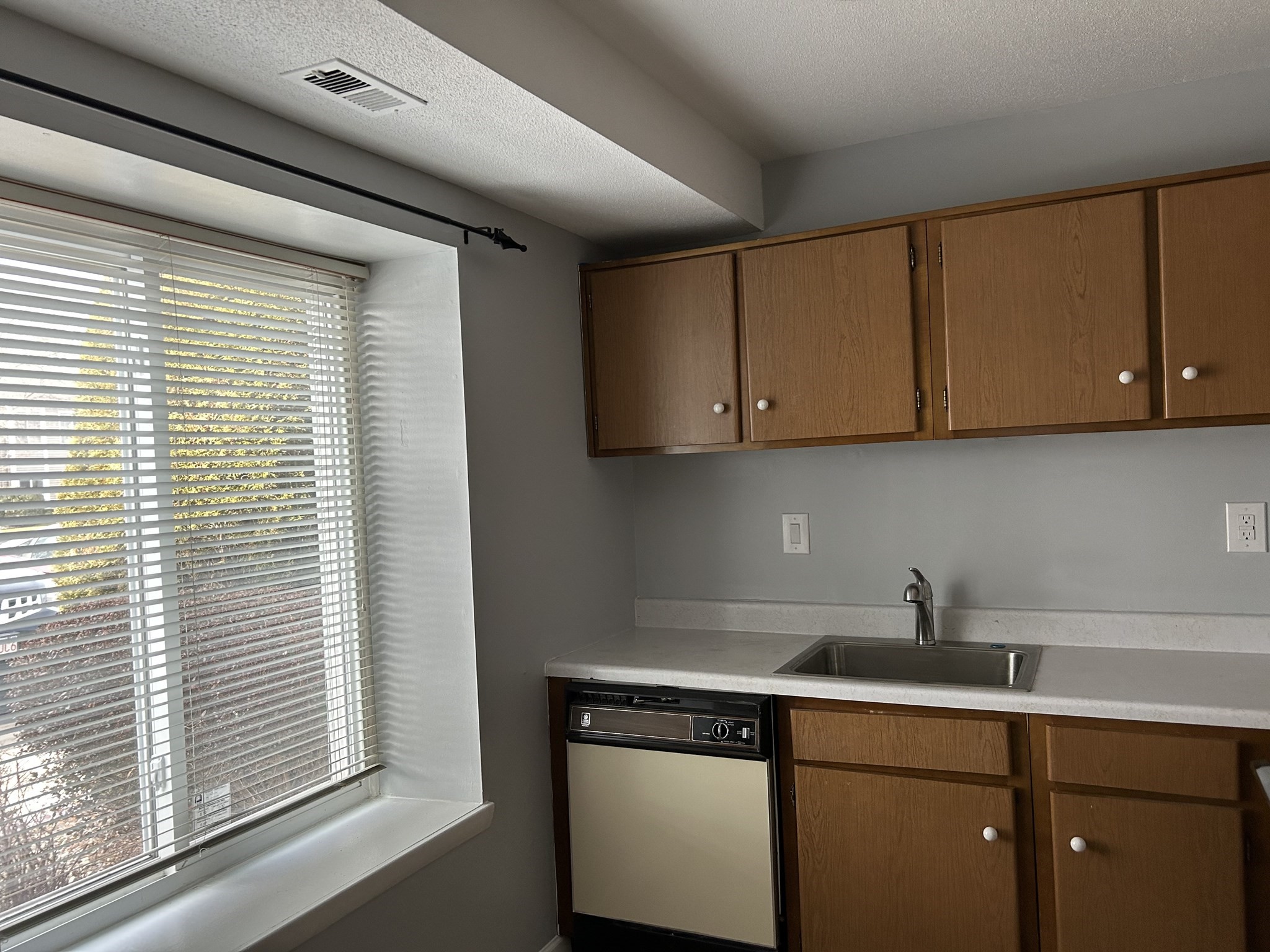 71 Nassau Drive Unit 71, Springfield, MA 01129 - Image 14