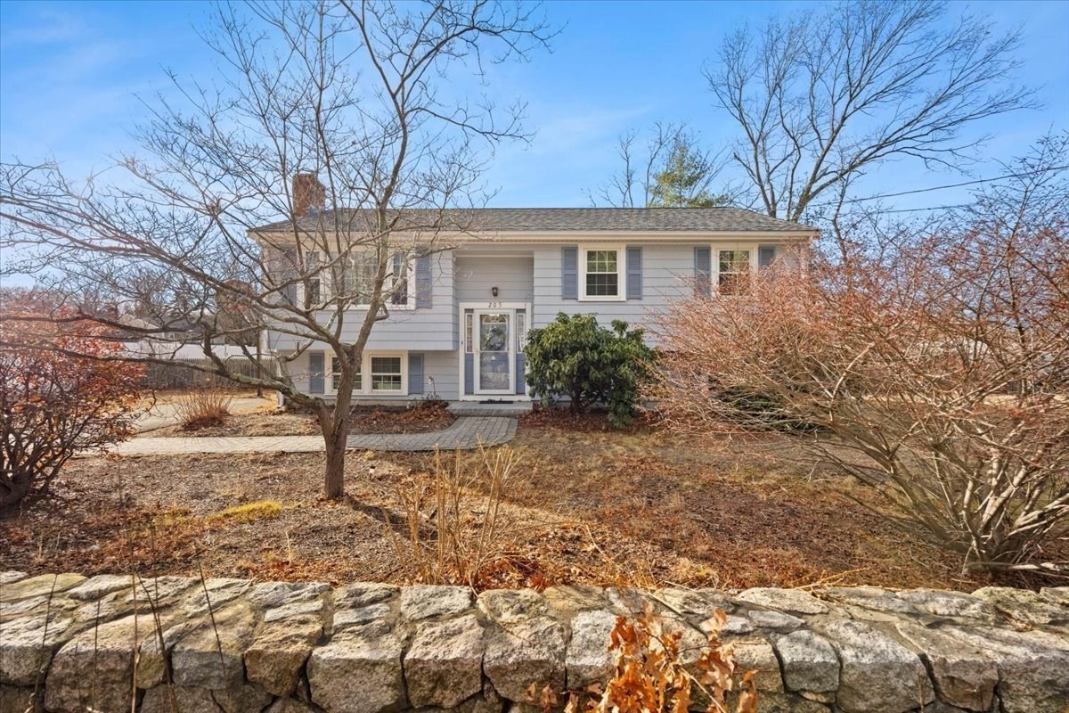 205 Pond St, Rockland, MA 02370 - Image 2