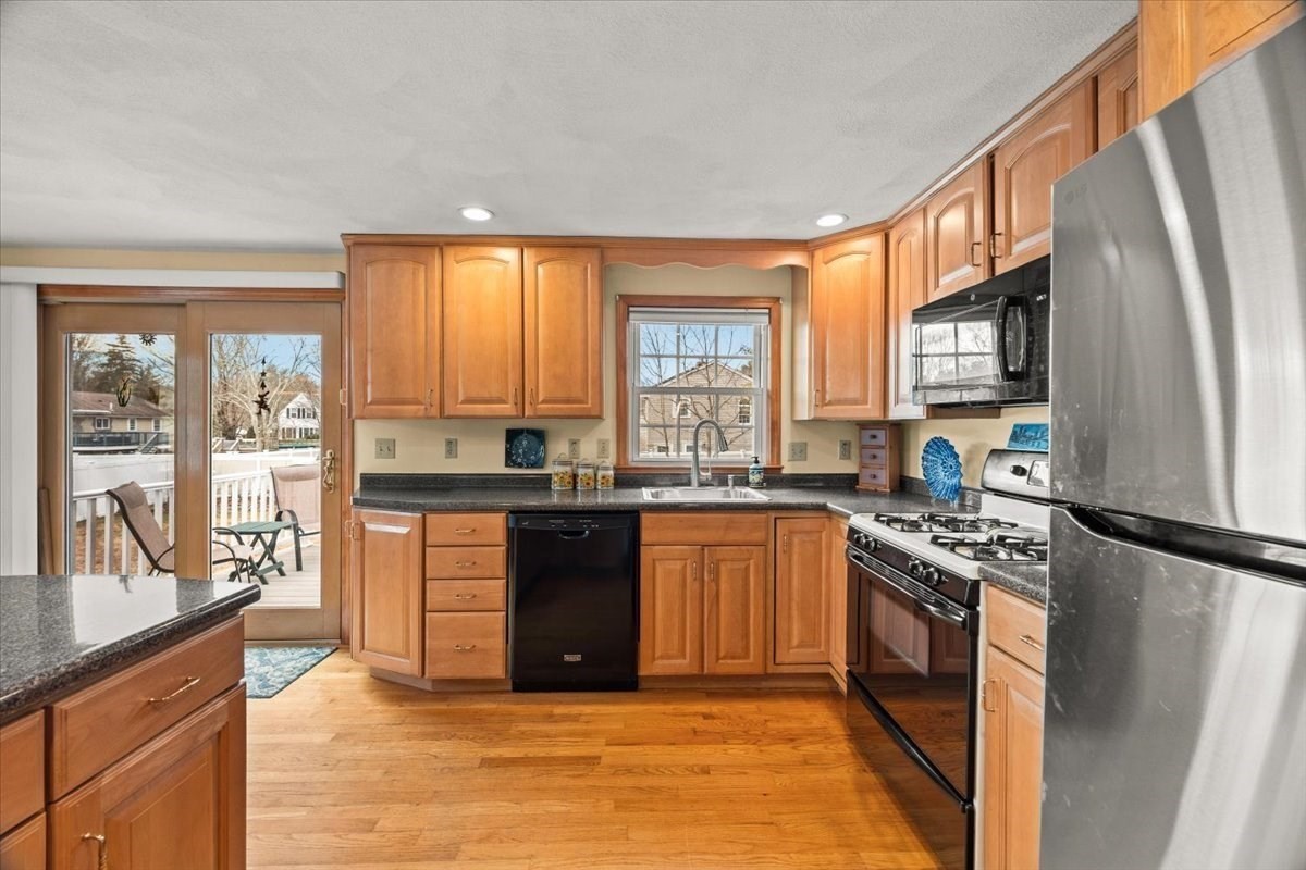 205 Pond St, Rockland, MA 02370 - Image 19