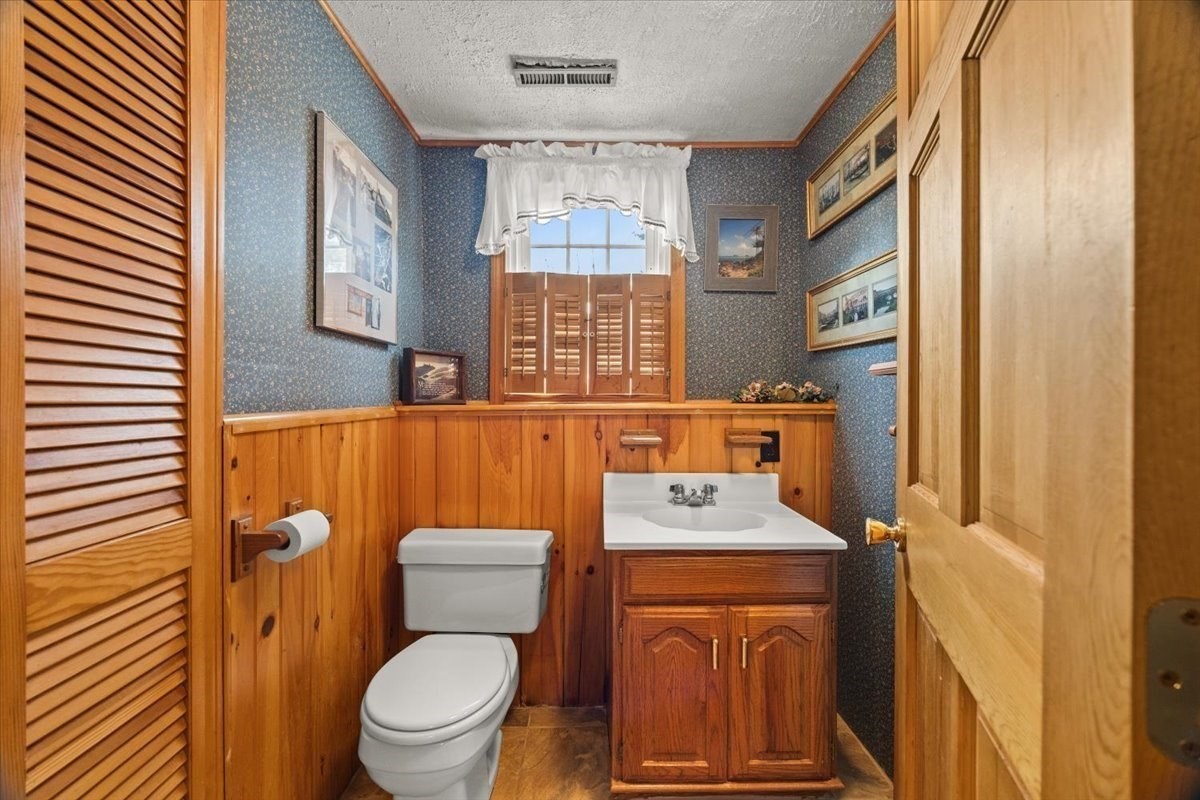 205 Pond St, Rockland, MA 02370 - Image 32