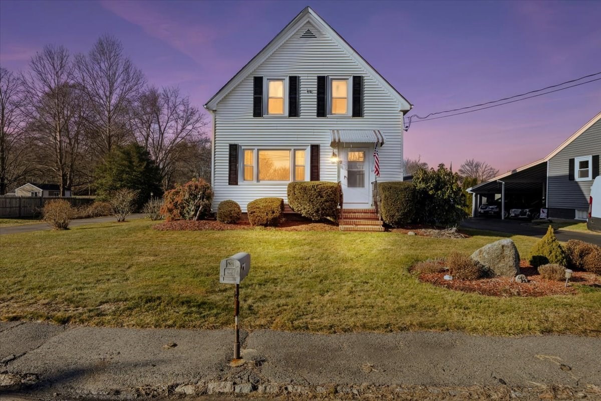 9 Liberty St, Taunton, MA 02718