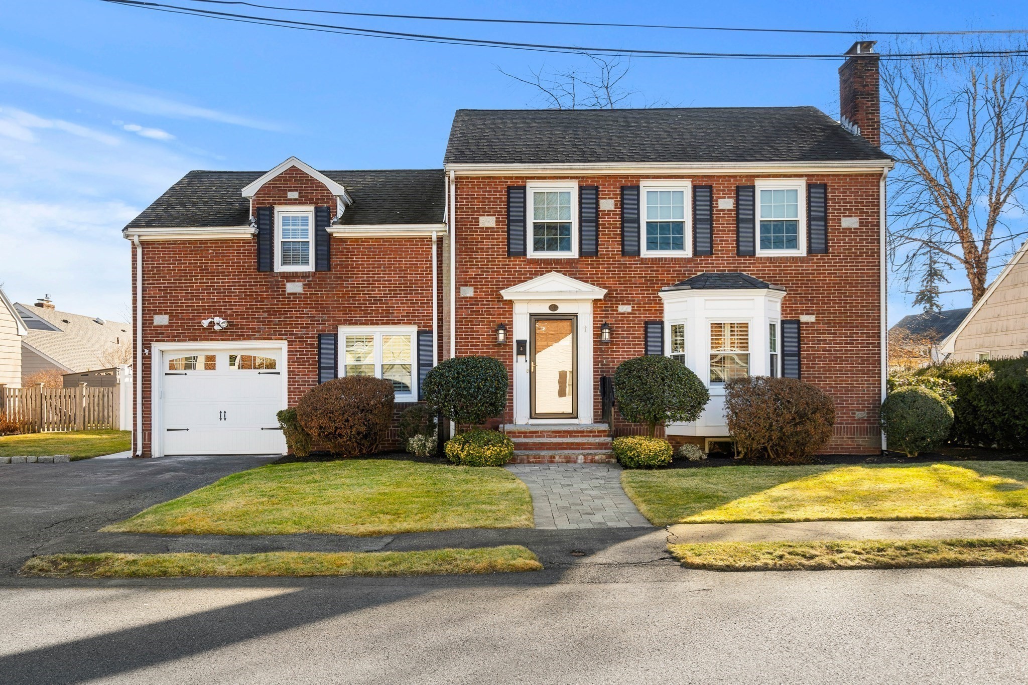 4 Dean Rd, Marblehead, MA 01945