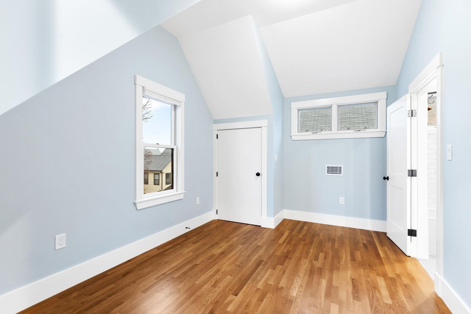 12 Montgomery, Somerville, MA 02145 - Image 16