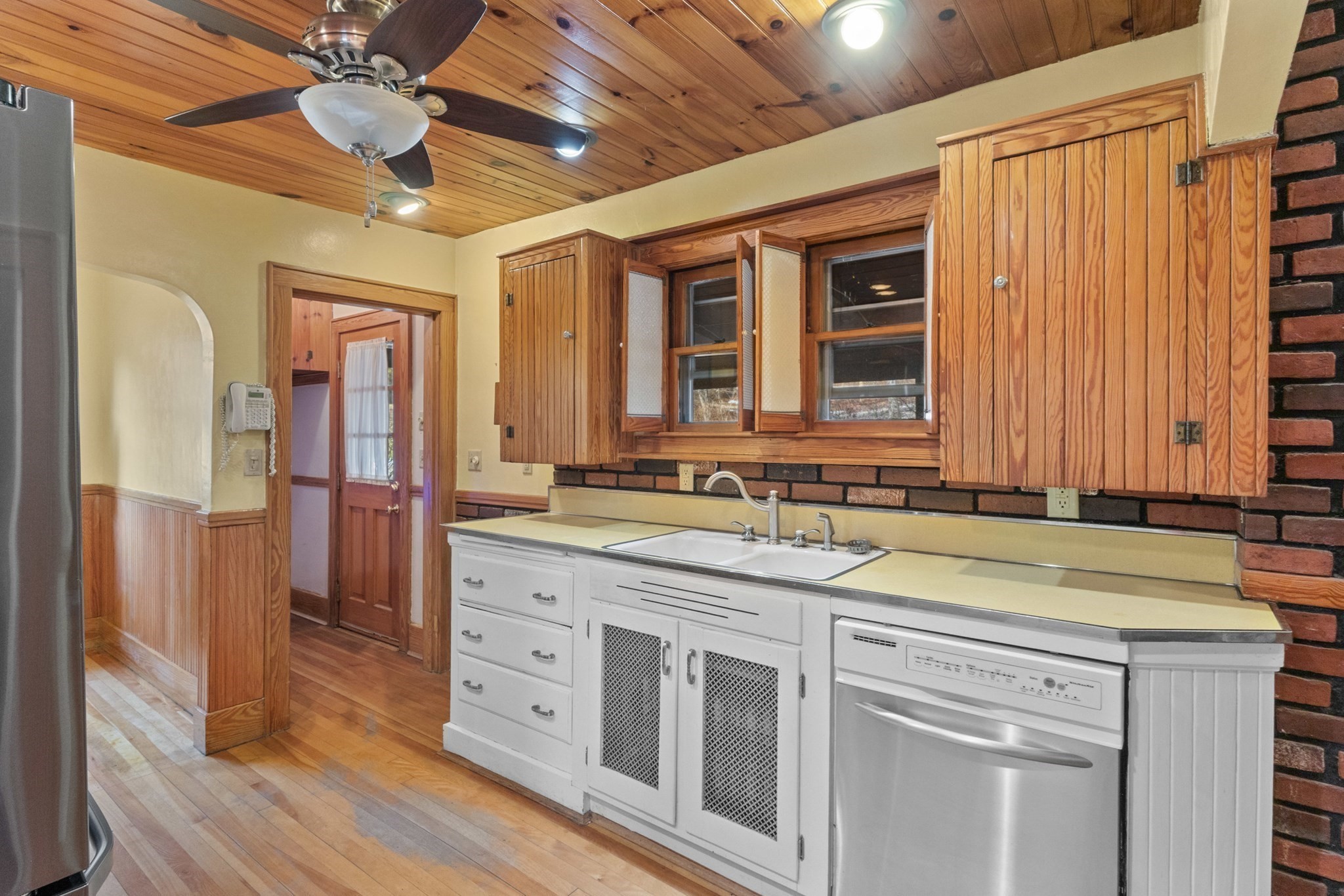 18 Windemere Road, Worcester, MA 01602 - Image 11