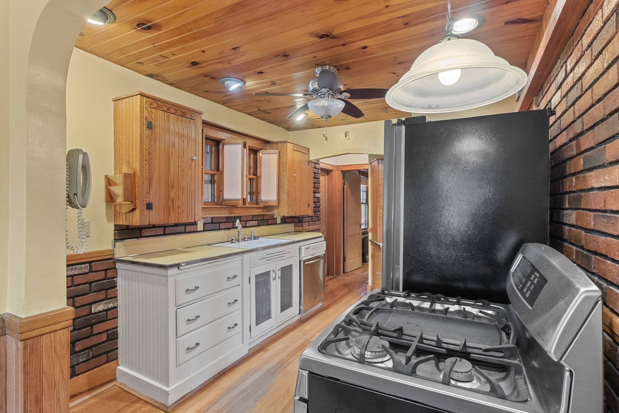 18 Windemere Road, Worcester, MA 01602 - Image 12