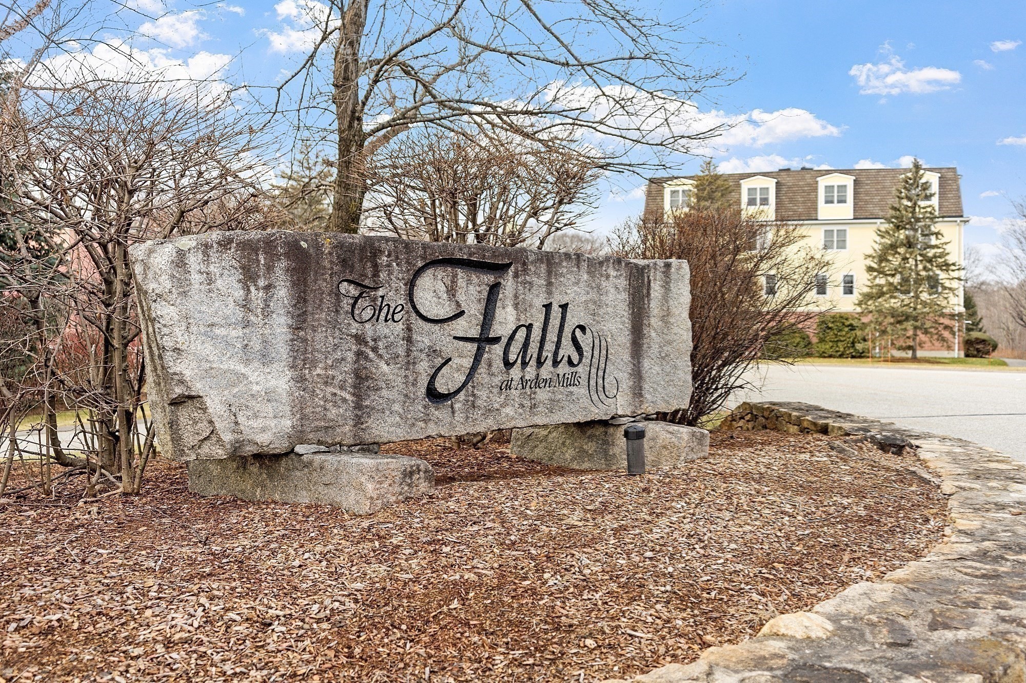 2 Arden Mills Way Unit 2304, Fitchburg, MA 01420