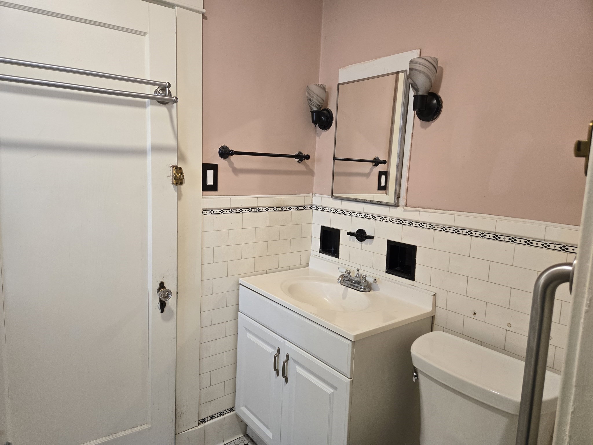 7 Canal St, Millbury, MA 01527 - Image 15