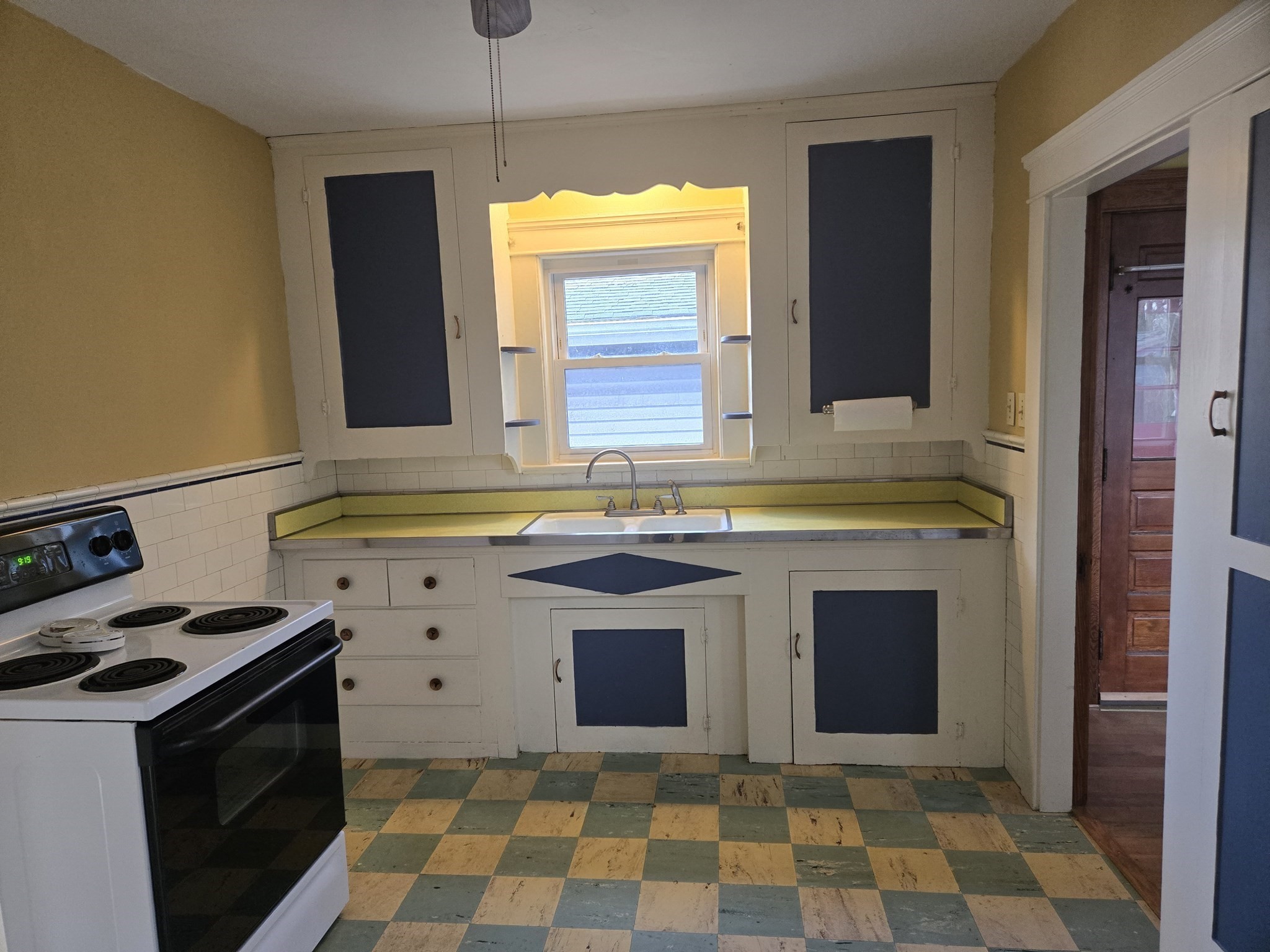 7 Canal St, Millbury, MA 01527 - Image 5