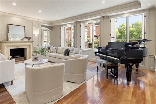 25 Beaver Place, Apt 25