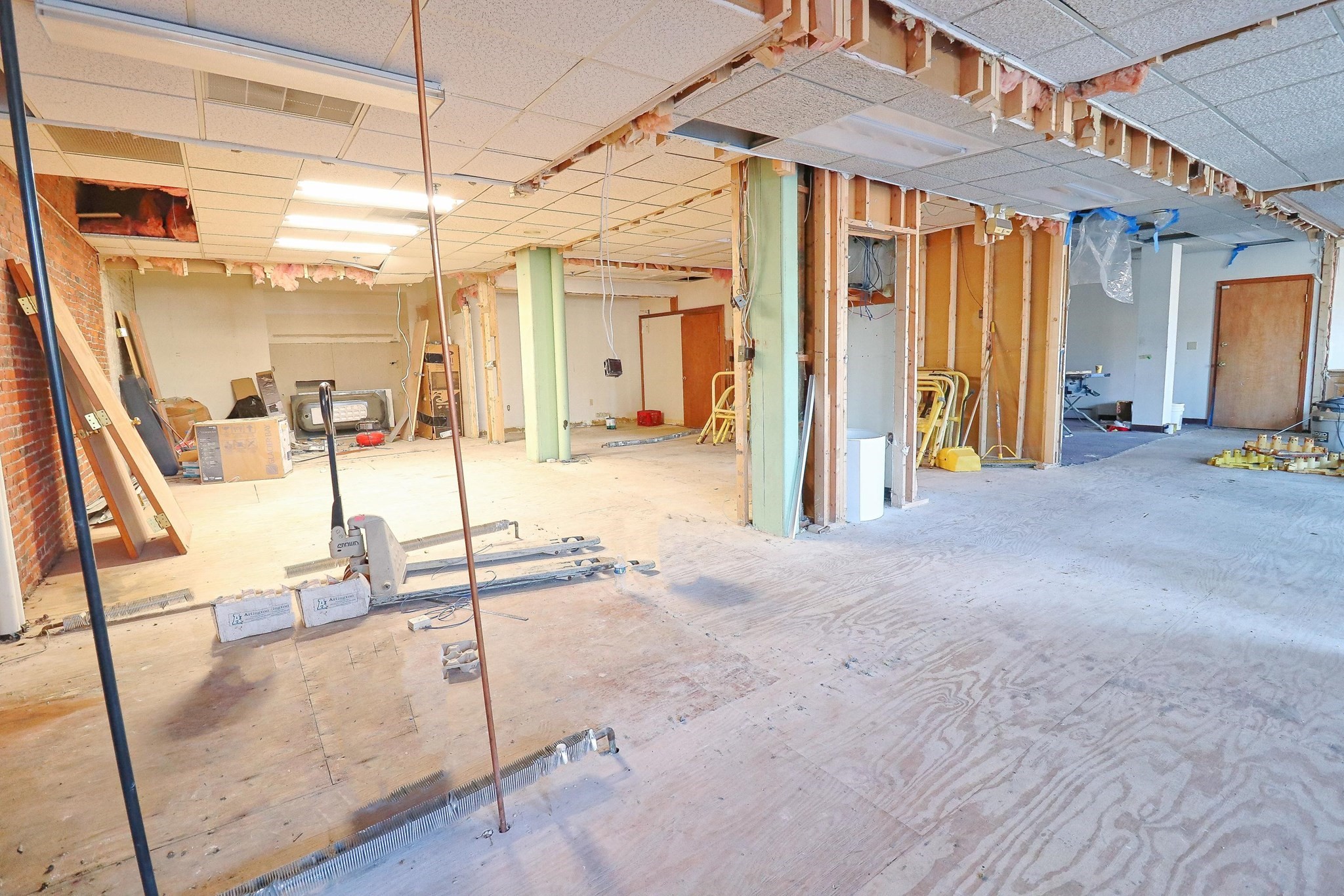 170 Common Street, Lawrence, MA 01840 - Image 17