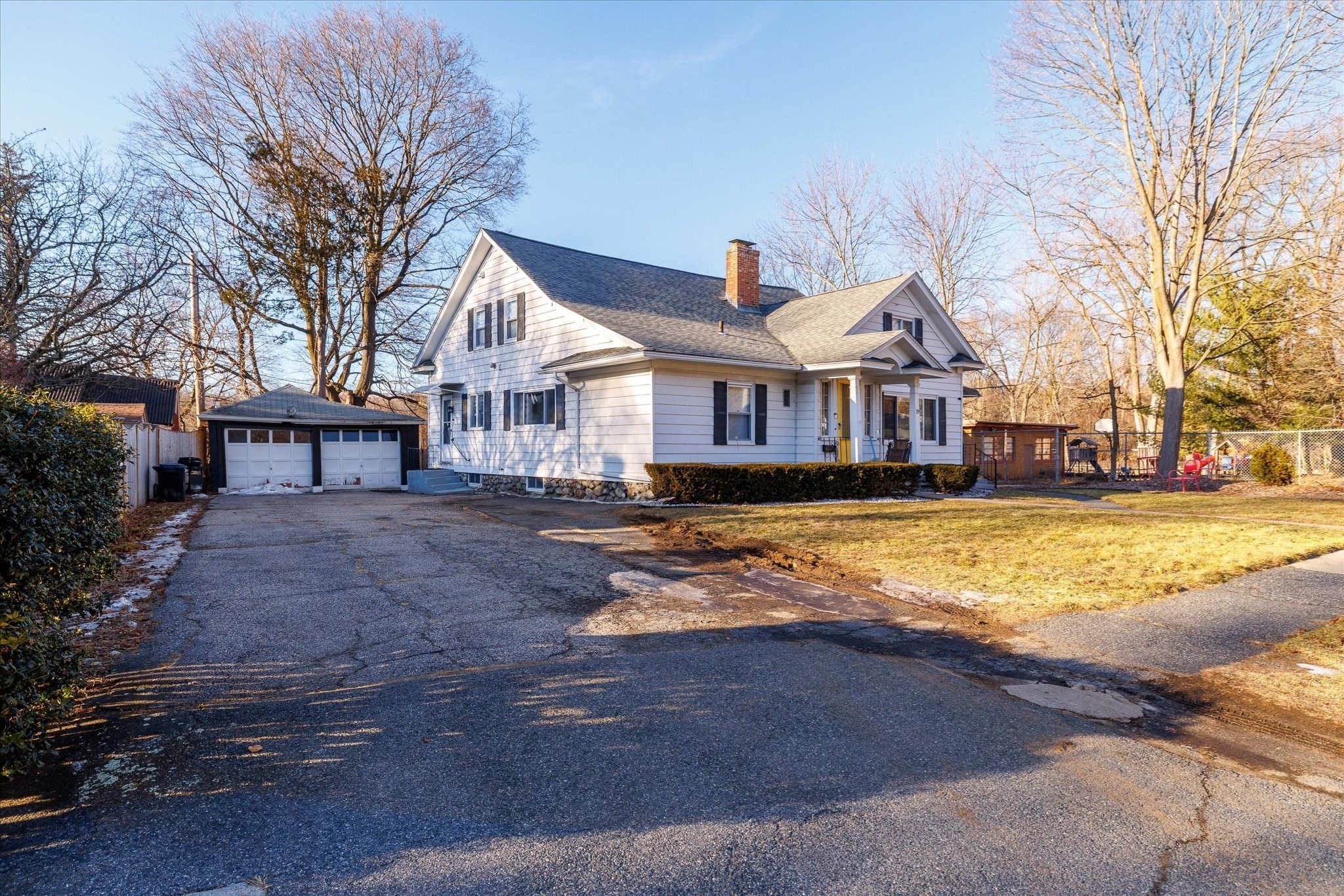 19 Highland Ter, Worcester, MA 01602 - Image 2