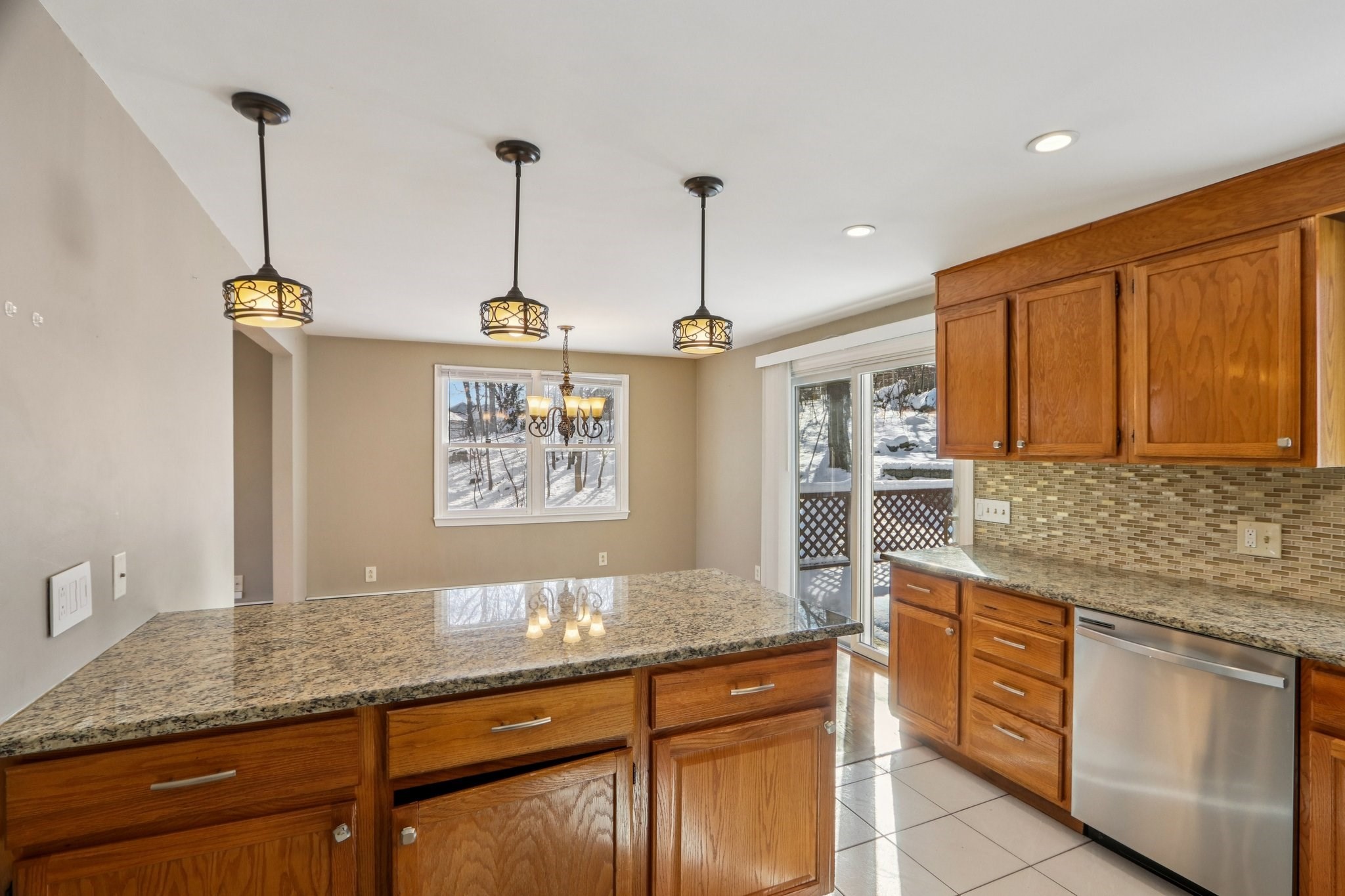 18 Cranston Cir, Woburn, MA 01801 - Image 15