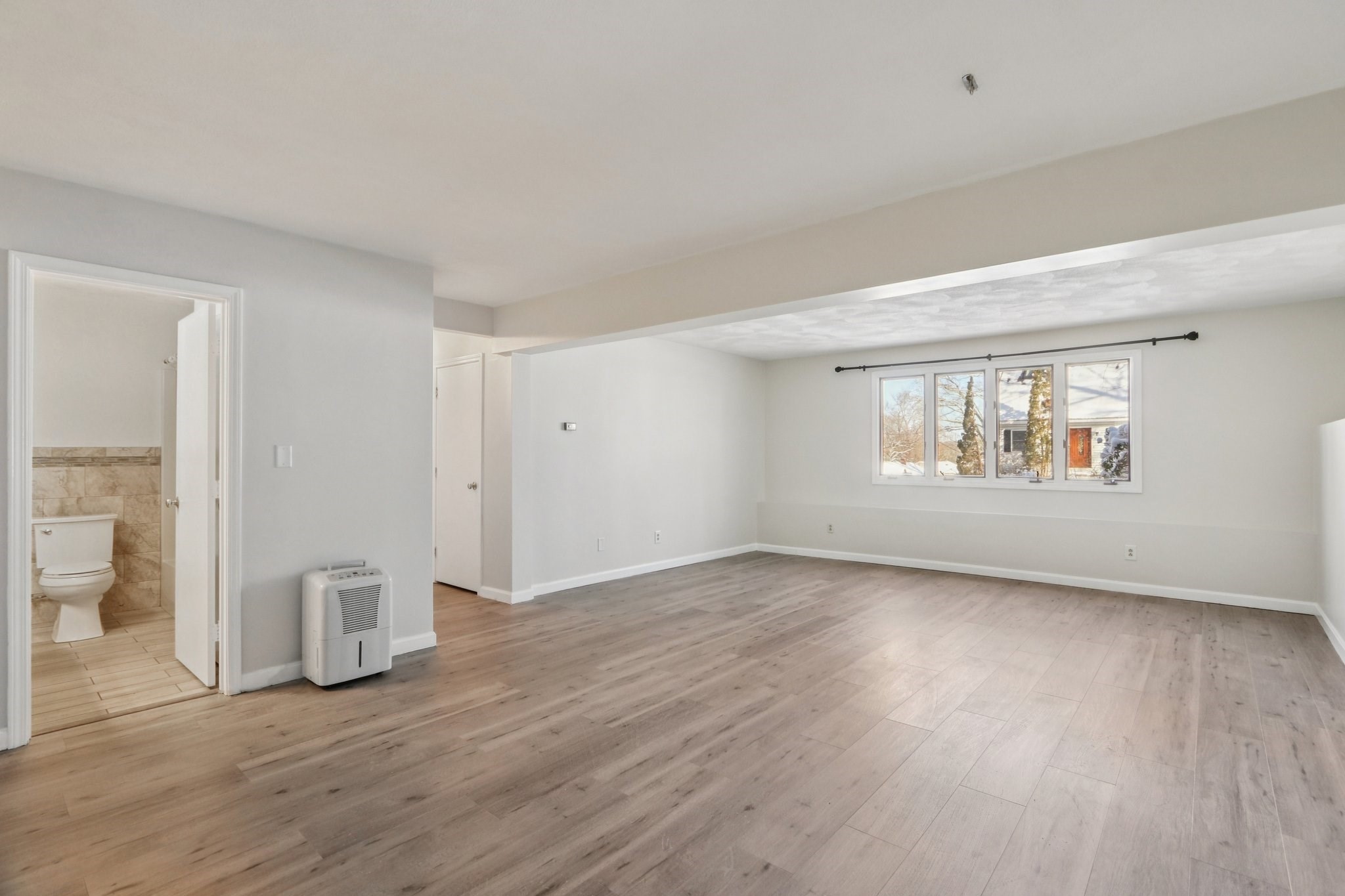 18 Cranston Cir, Woburn, MA 01801 - Image 18