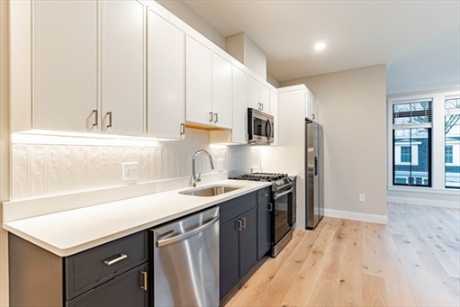 157 Everett St., Apt 302