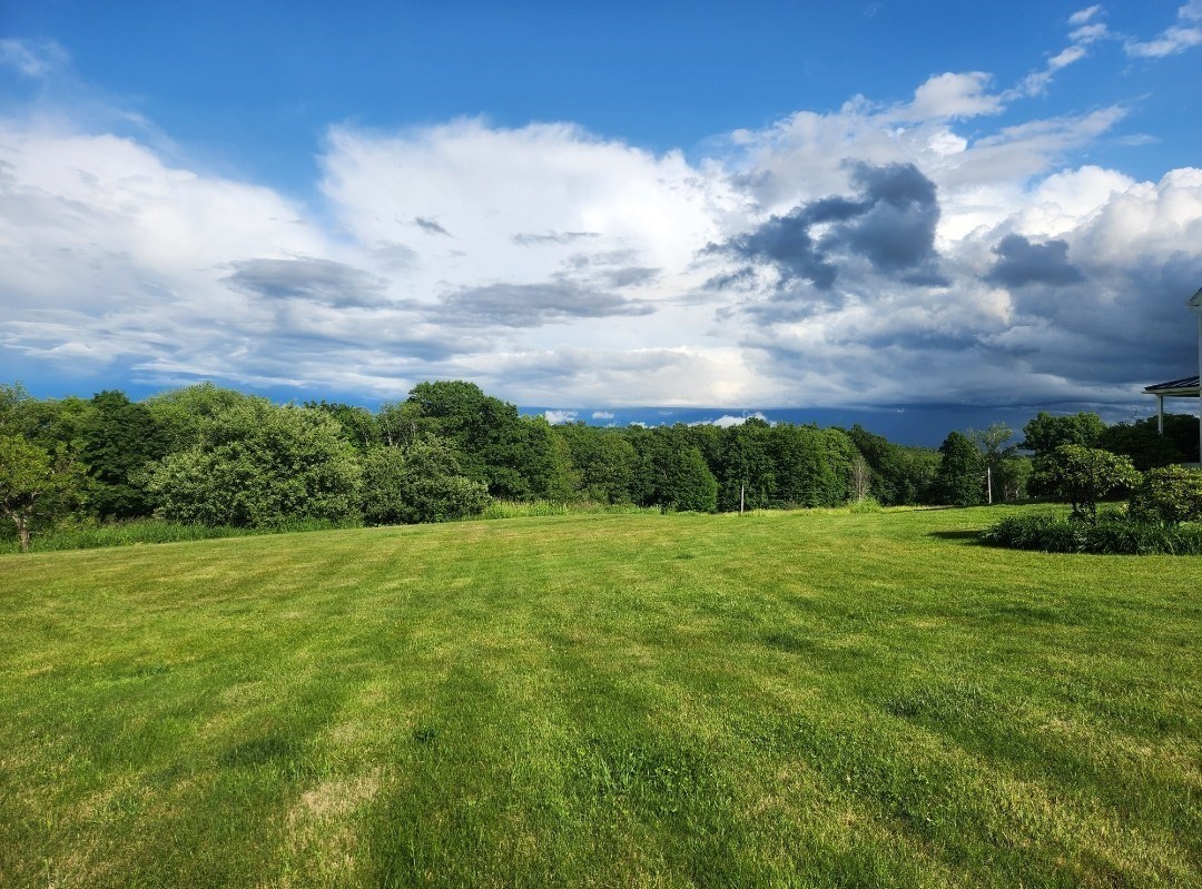 94 E Charlton Rd, Spencer, MA 01562