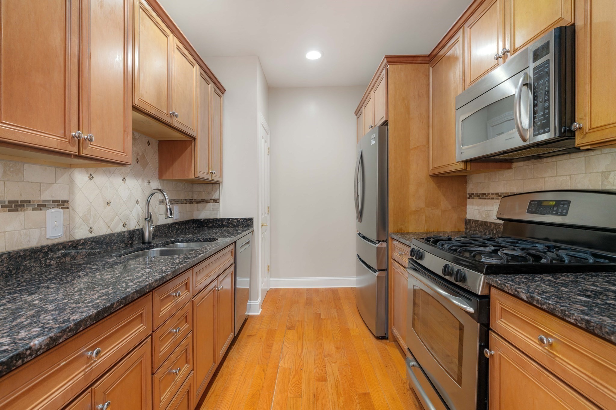 248 Albion St Unit 321, Wakefield, MA 01880