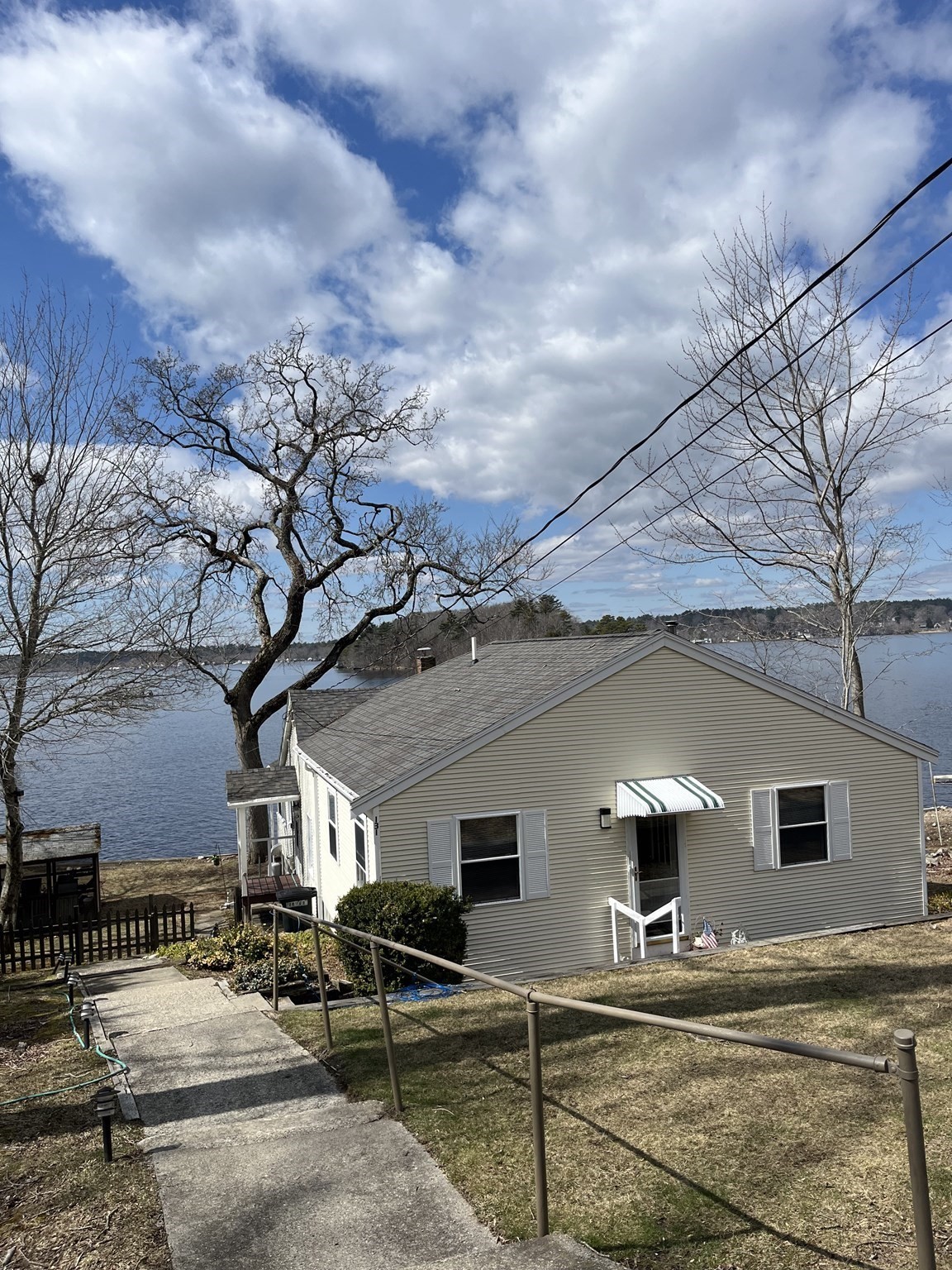 131 Hemlock Shore Road, Lakeville, MA 02347