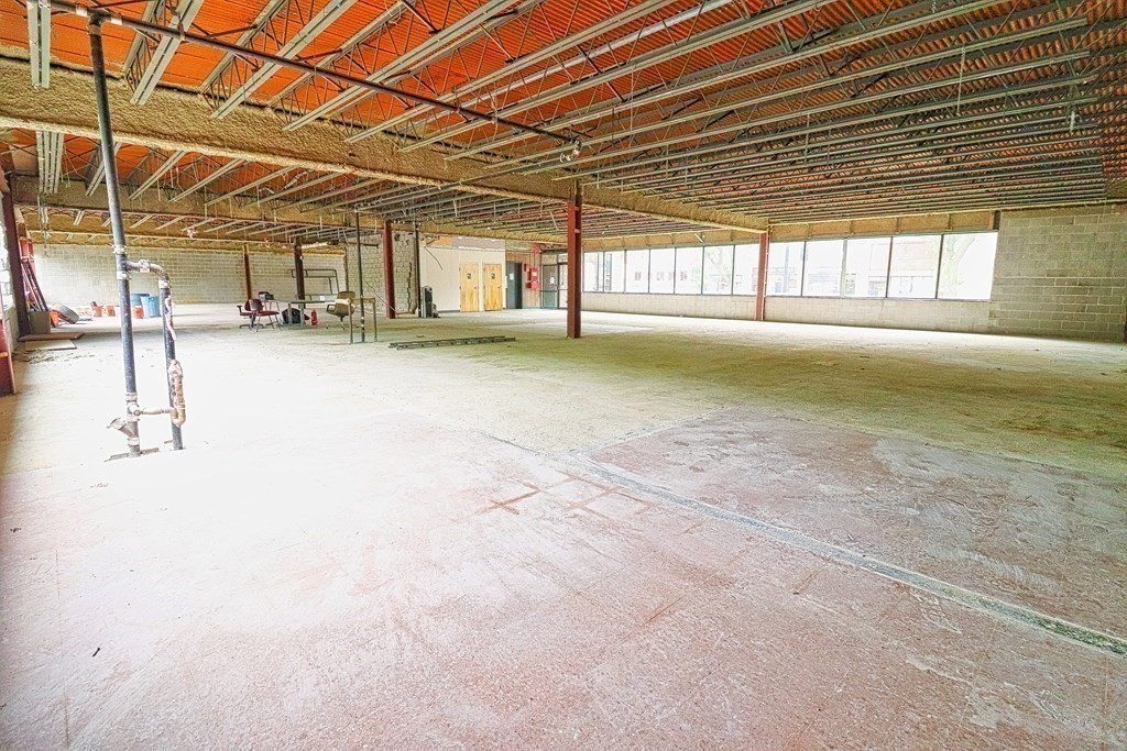 499 Essex Street Unit Left Side, Lawrence, MA 01840 - Image 4