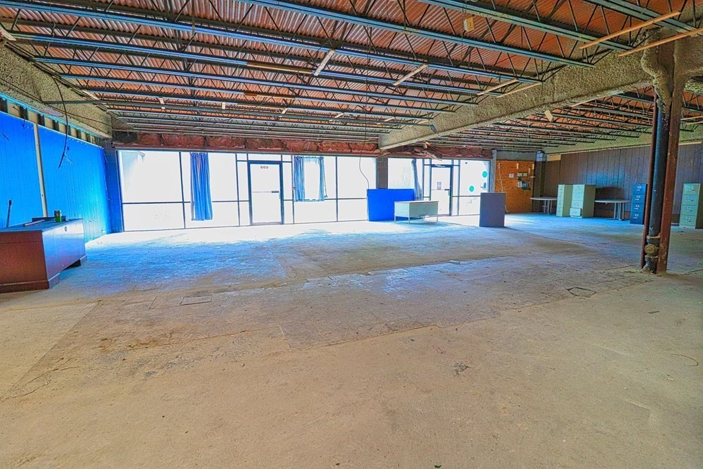 499 Essex Street Unit Lower #1, Lawrence, MA 01840 - Image 2