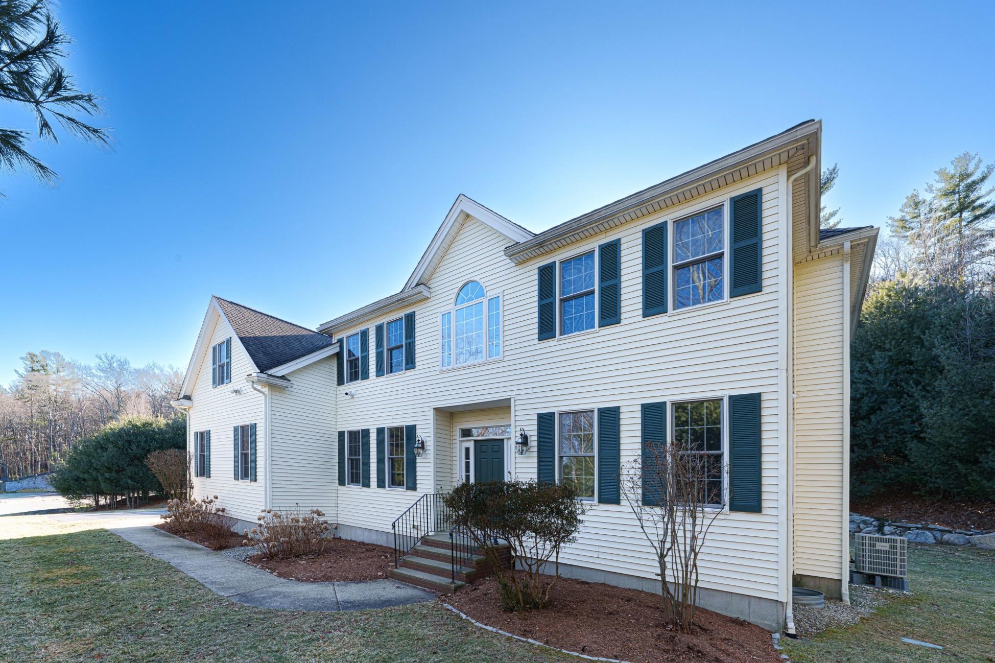 300 Crownshield Avenue, Uxbridge, MA 01569 - Image 1
