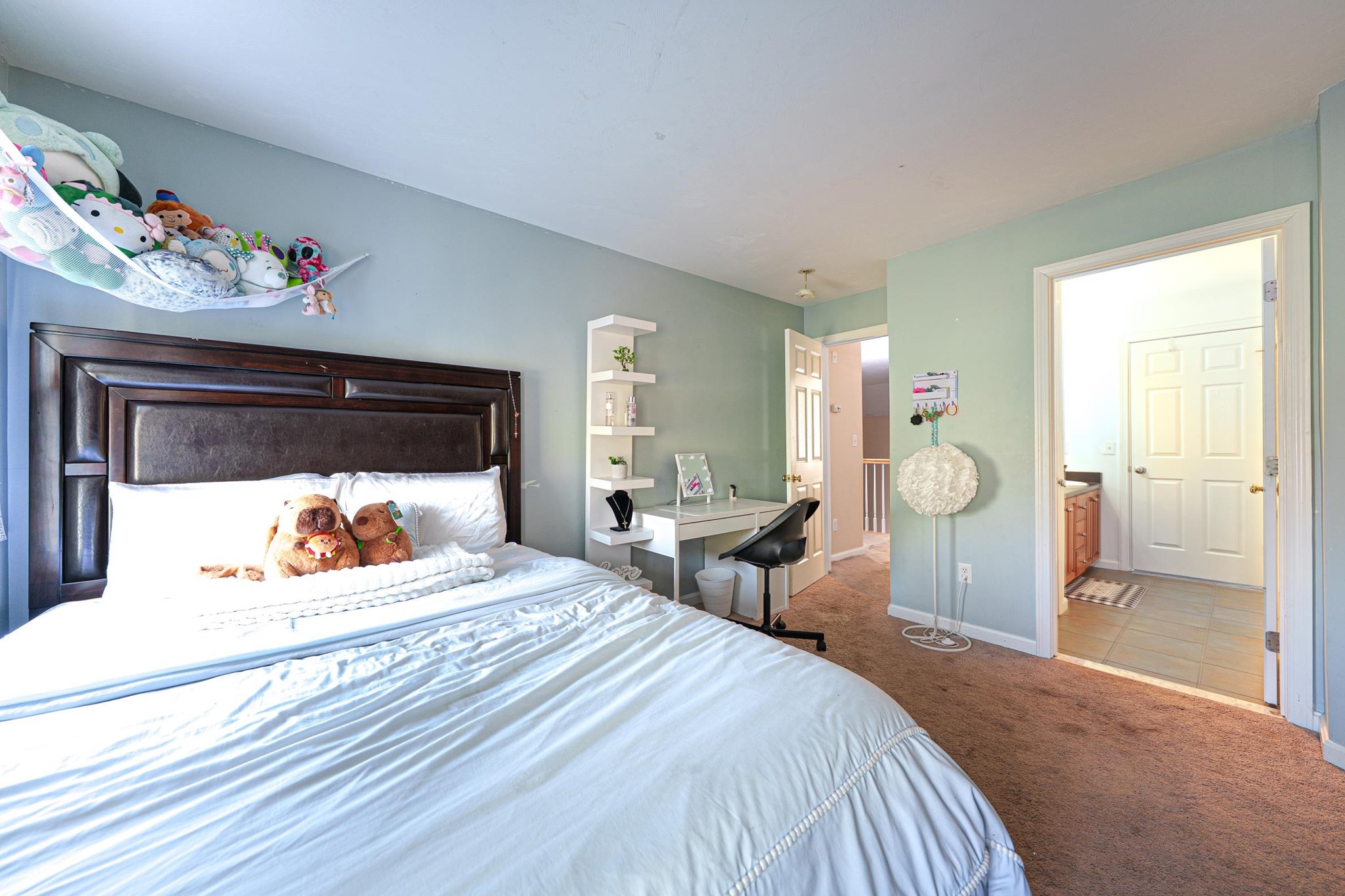 300 Crownshield Avenue, Uxbridge, MA 01569 - Image 19