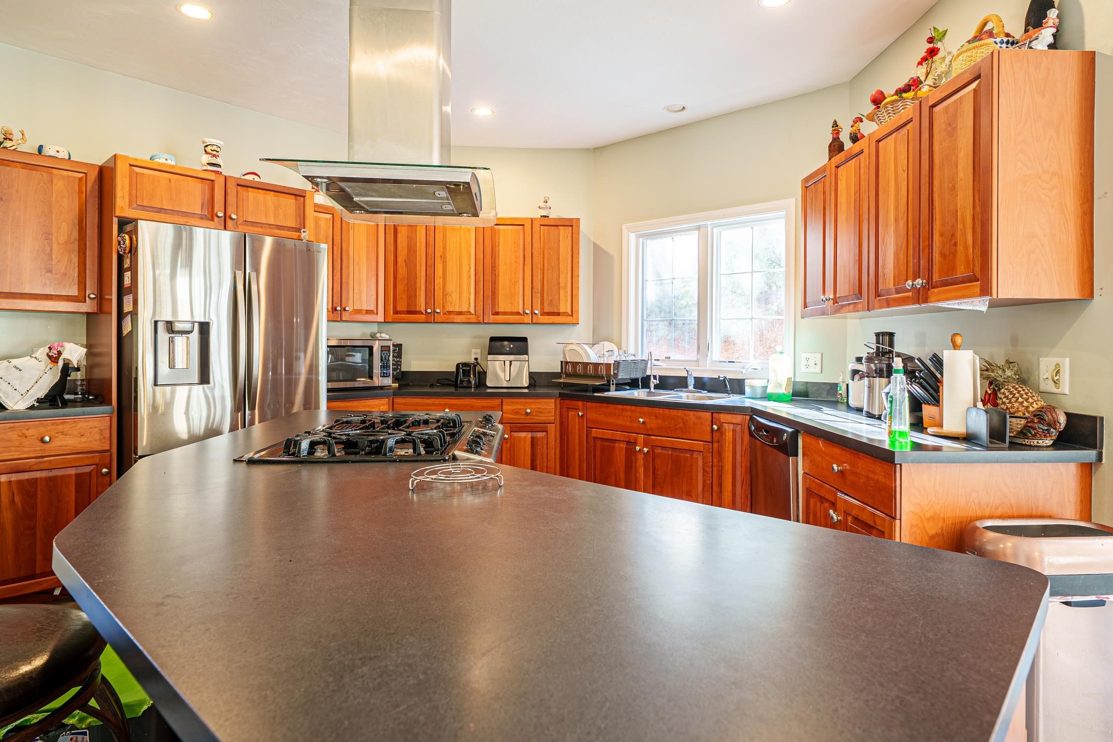 300 Crownshield Avenue, Uxbridge, MA 01569 - Image 8